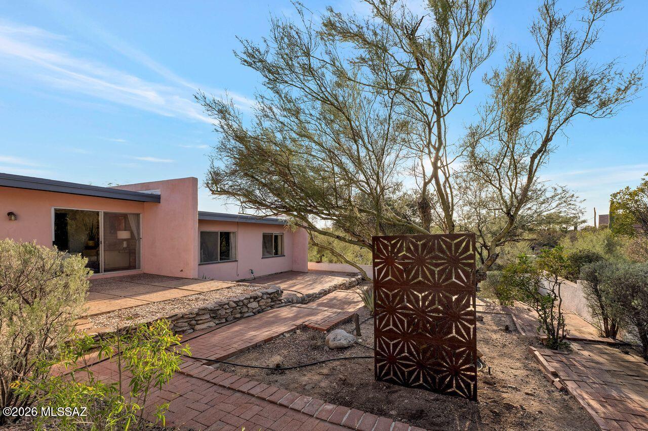 Santa Catalina Estates NO. 4 (1-180) - Residential