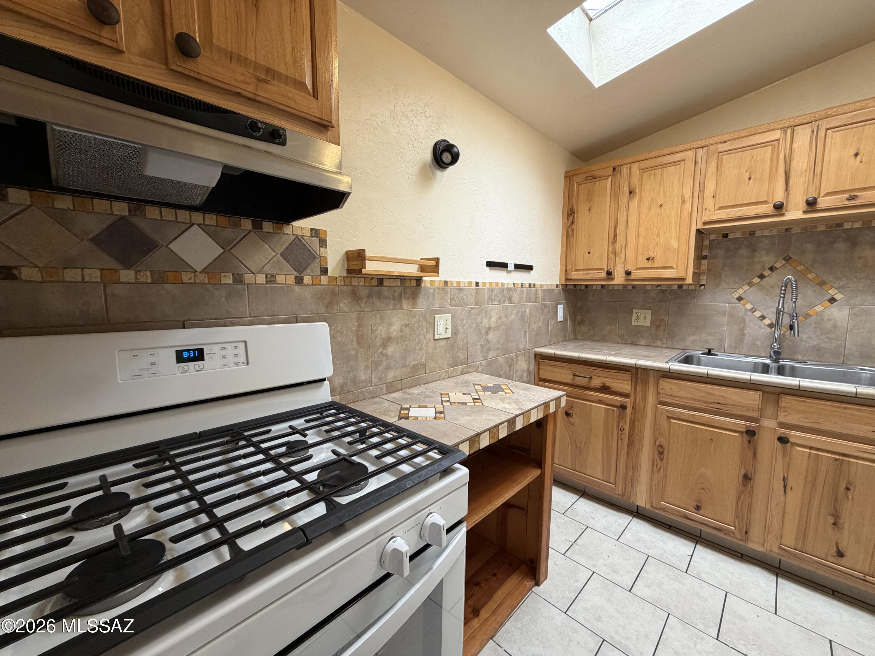 Pueblo Gardens - Residential Lease