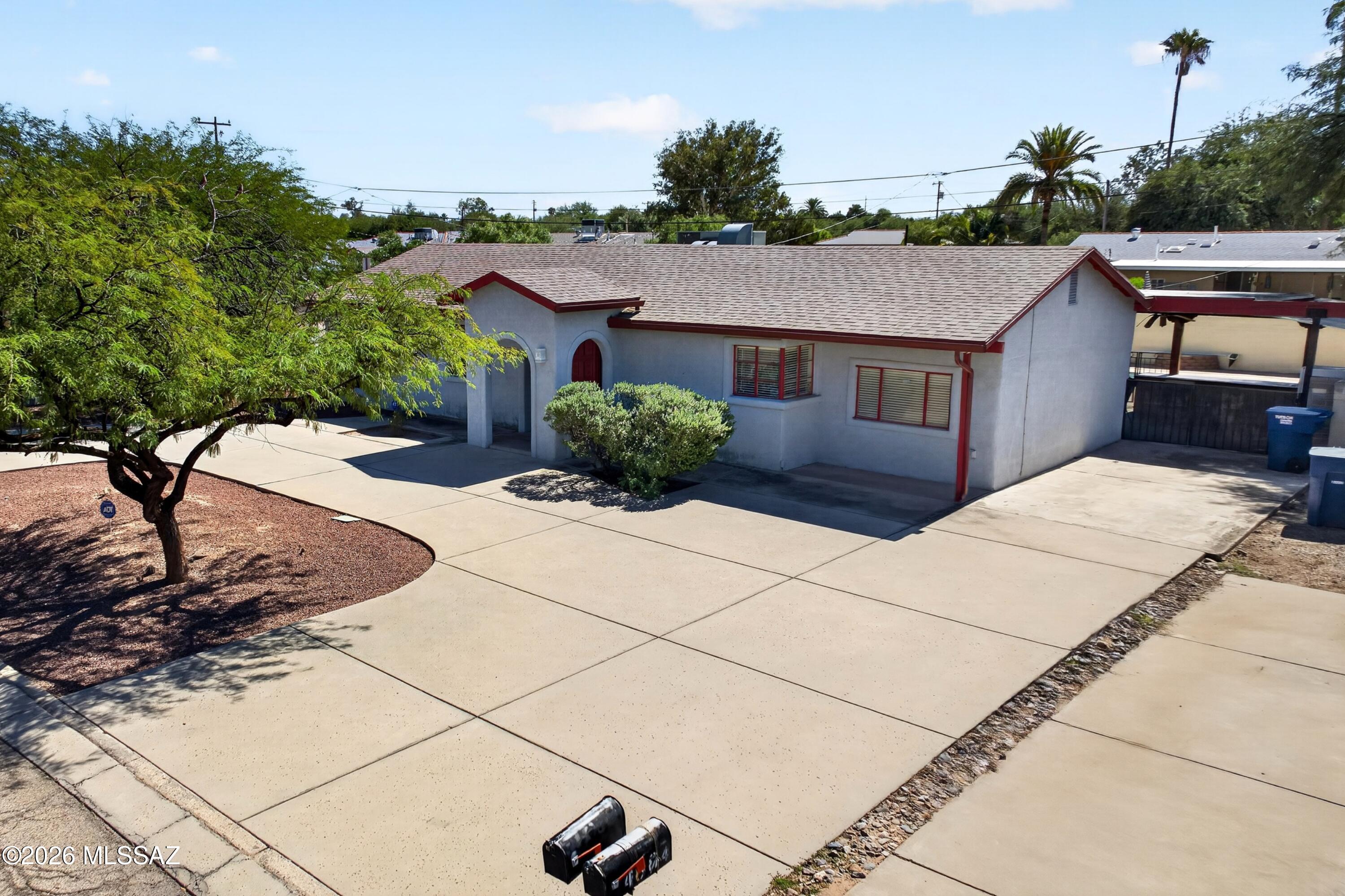 Del Monte Village - Residential
