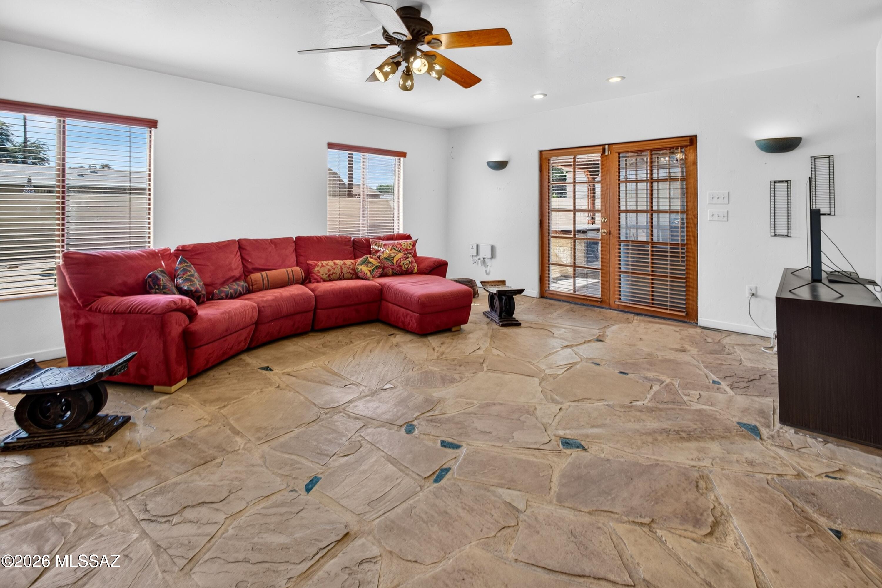 Del Monte Village - Residential
