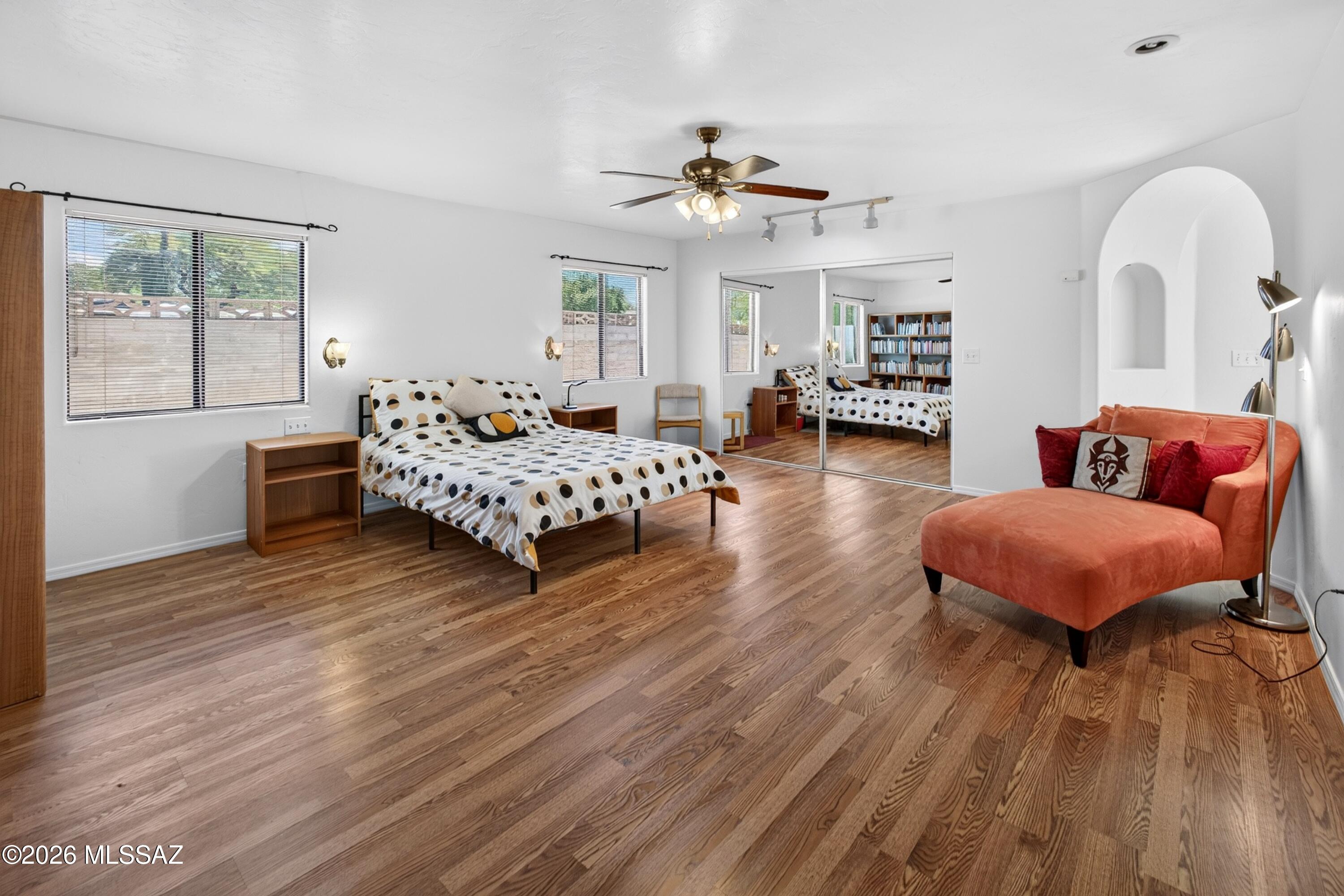 Del Monte Village - Residential