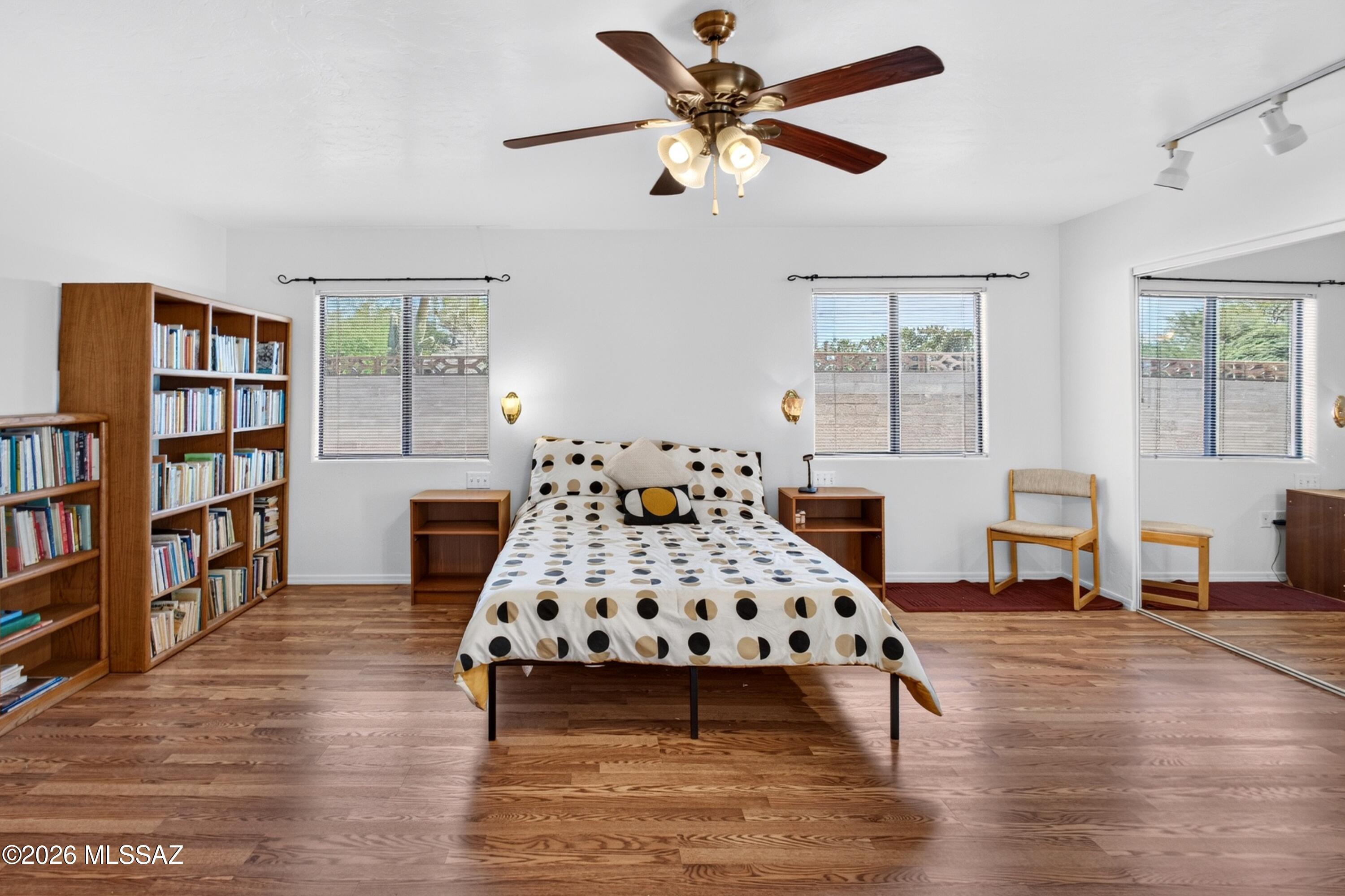 Del Monte Village - Residential