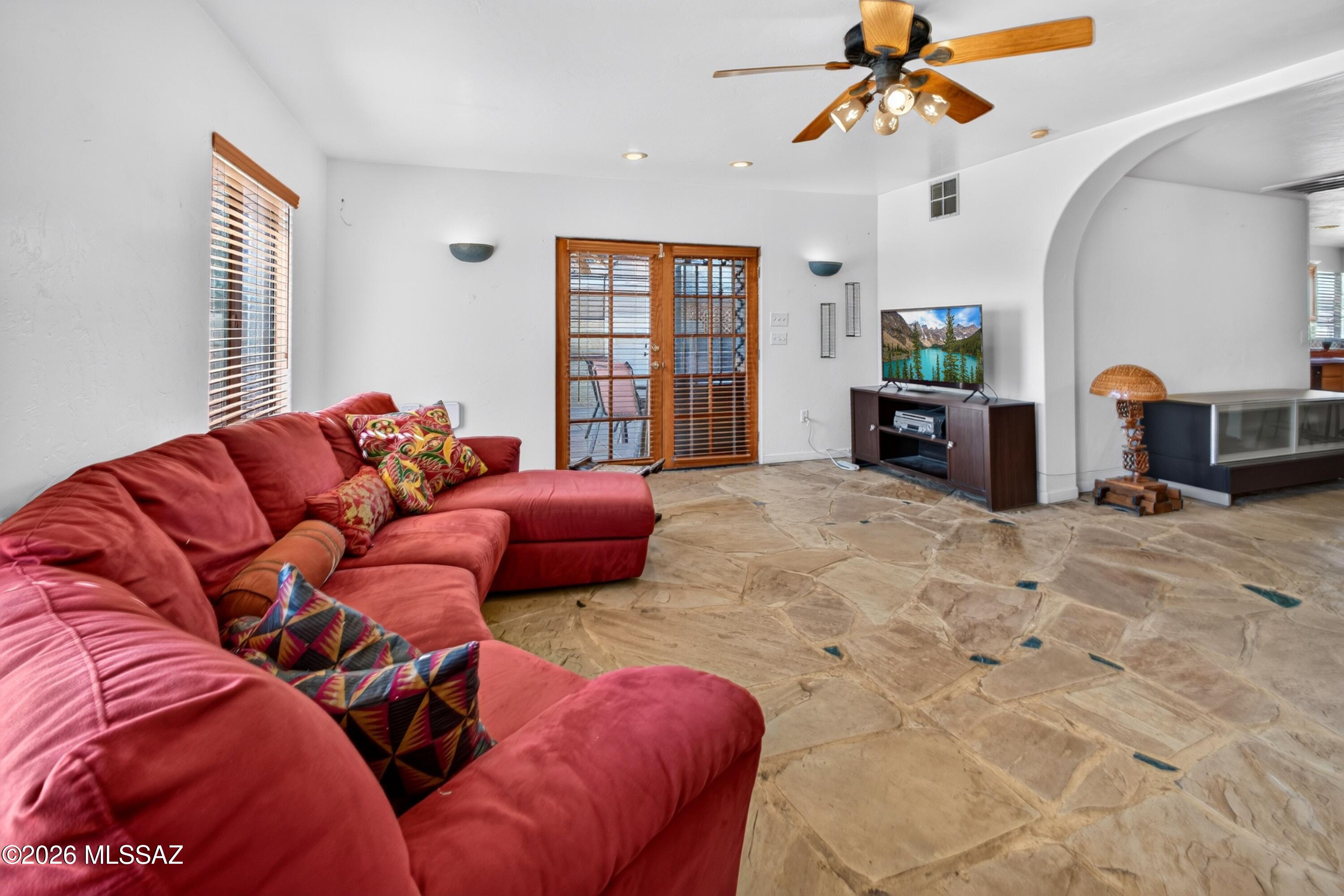 Del Monte Village - Residential