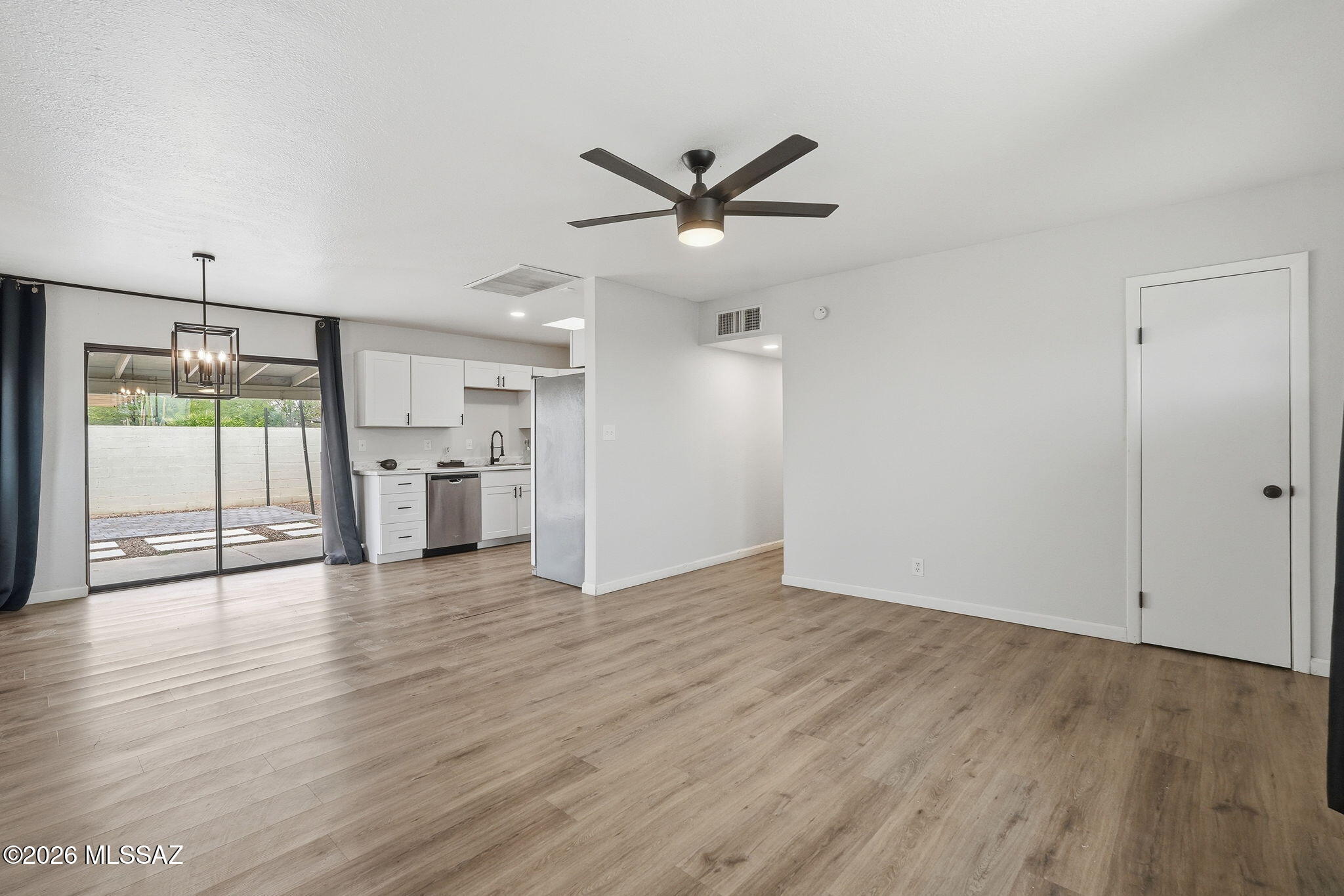Miracle Mile Manor - Residential