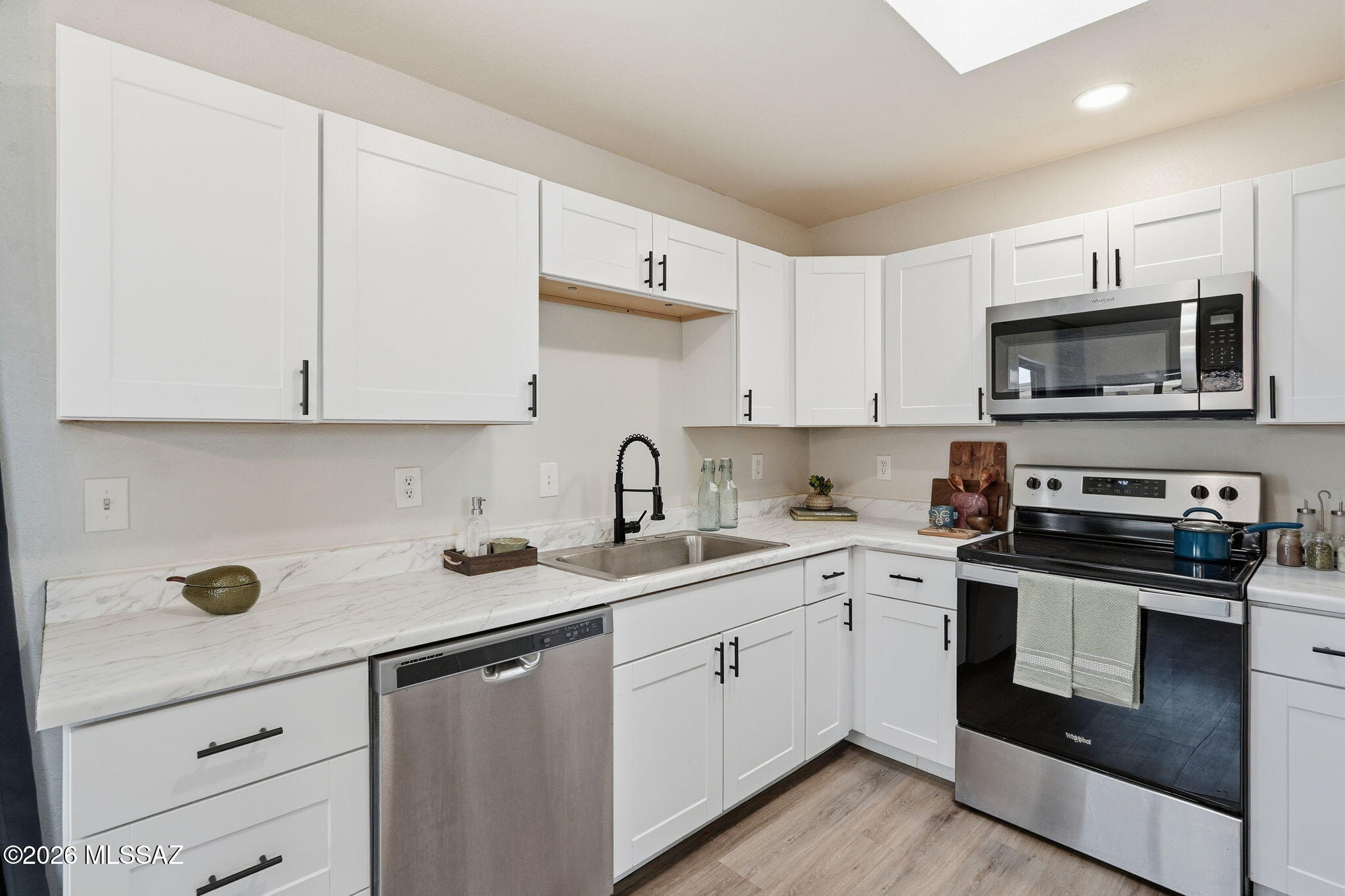 Miracle Mile Manor - Residential