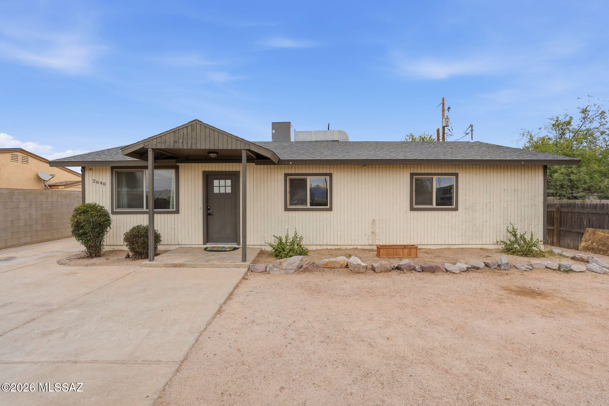 Miracle Mile Manor - Residential