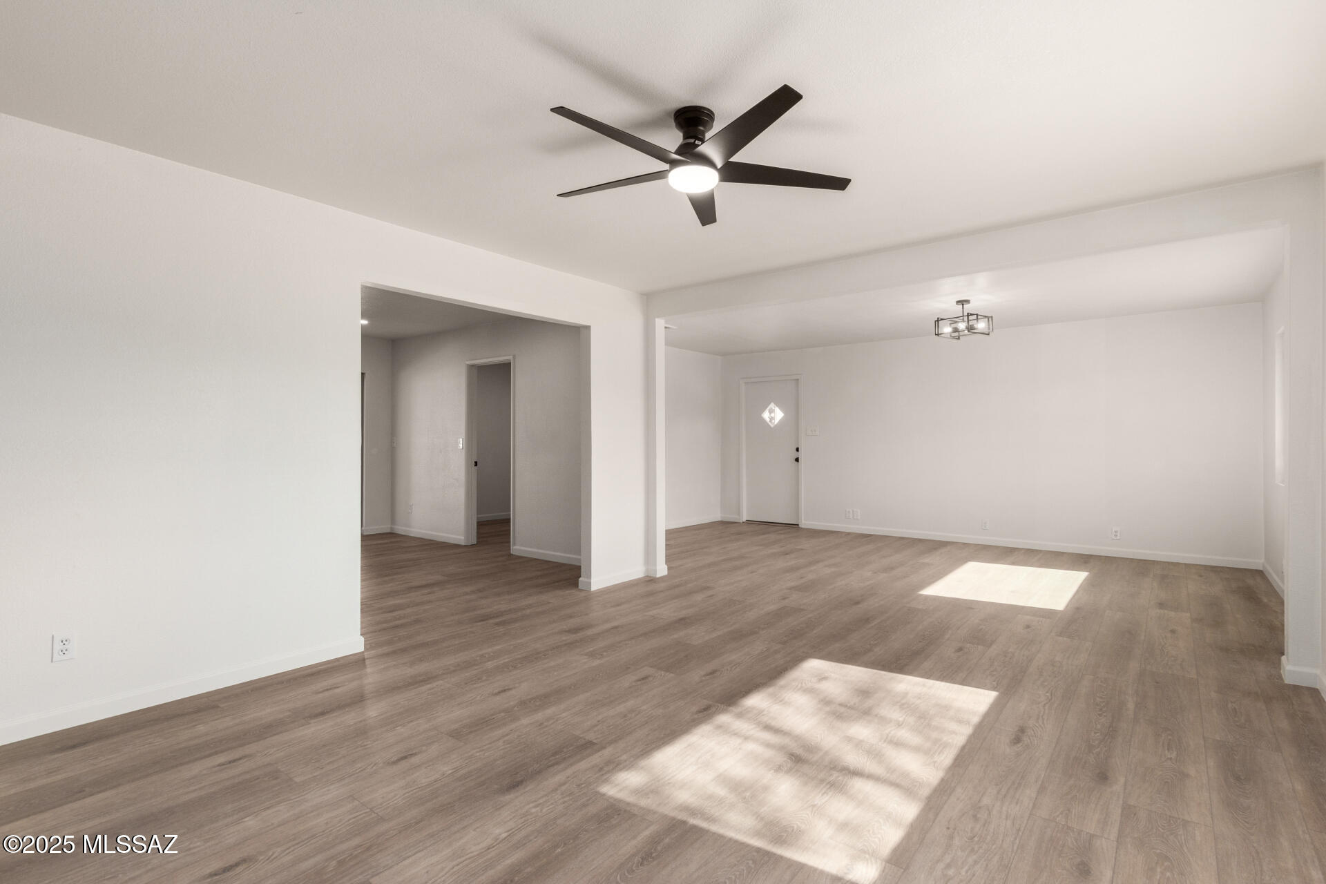 Las Palomas - Residential