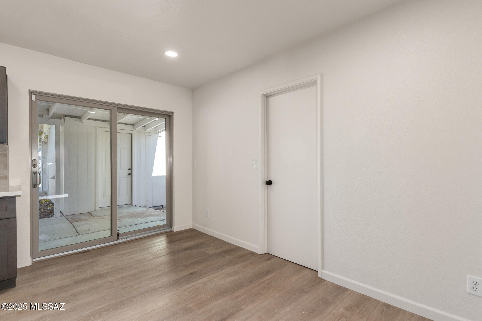 Las Palomas - Residential