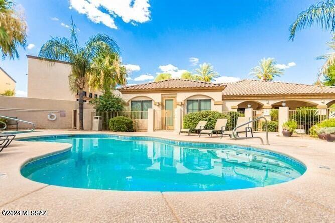 Villas at Hacienda Del Sol - Residential
