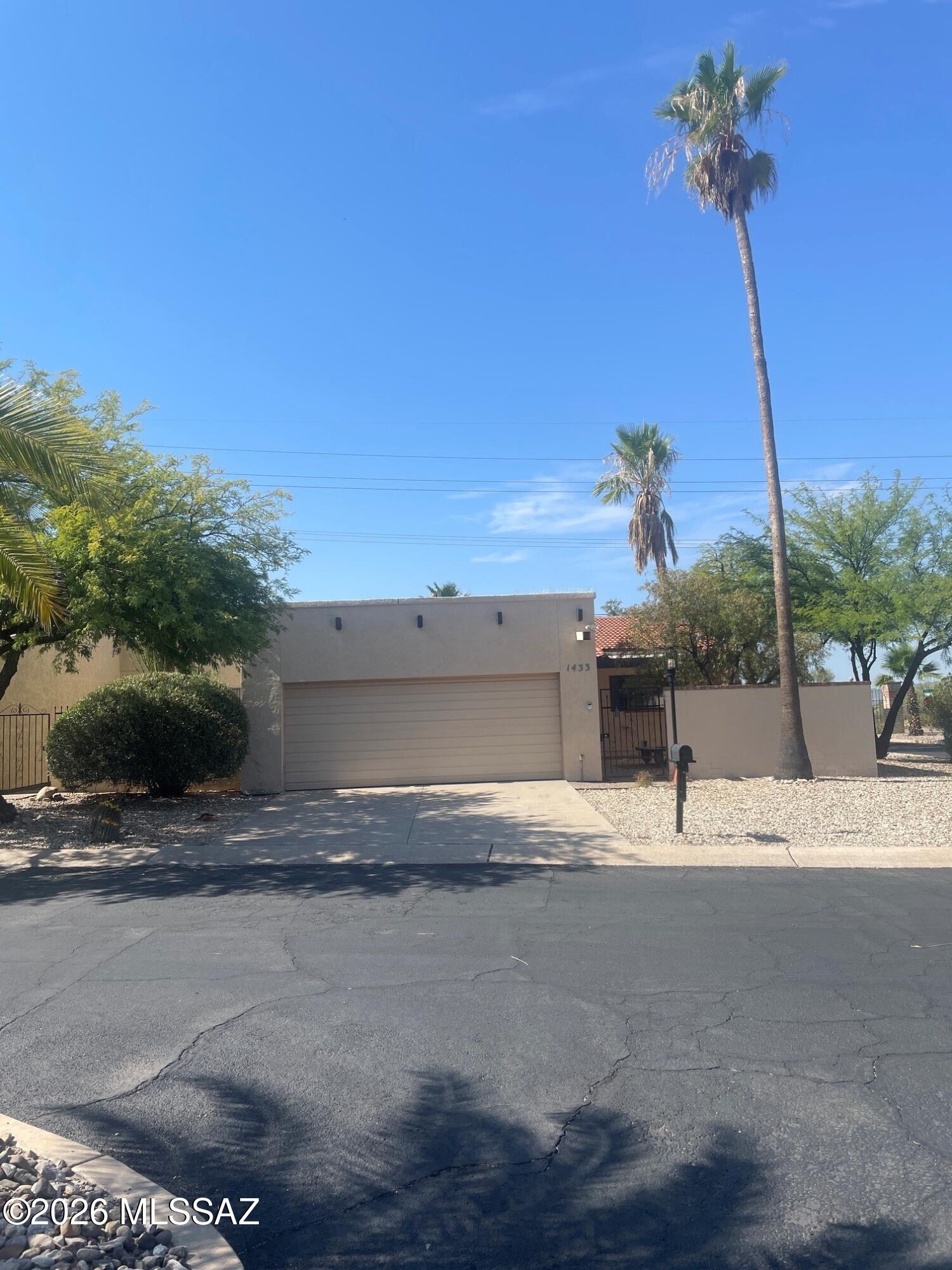 Property is sold As-Is for cash only due to condition. 2 Bed 2 bath townhome in great NW location near Ina & La Canada. HOA dues cover community pool, road maintenance, trash pickup and common area landscaping. Looking for an investor to renovate/remodel. Personal representative for the estate has been appointed by the court. Proof of funds requested. No CLUE report will be provided. Water to the house is off.