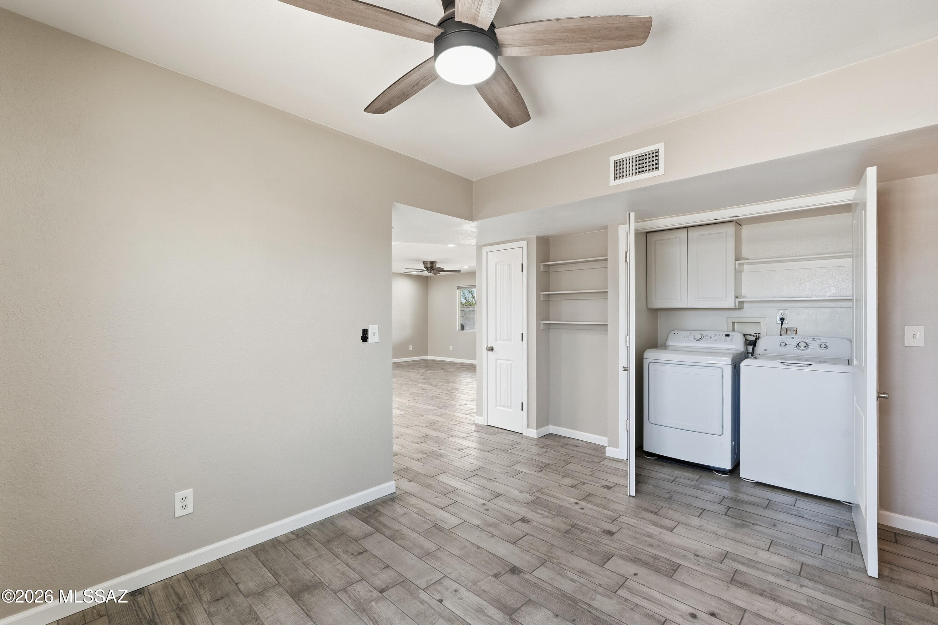 North Point Terrace (1-255) - Residential Lease
