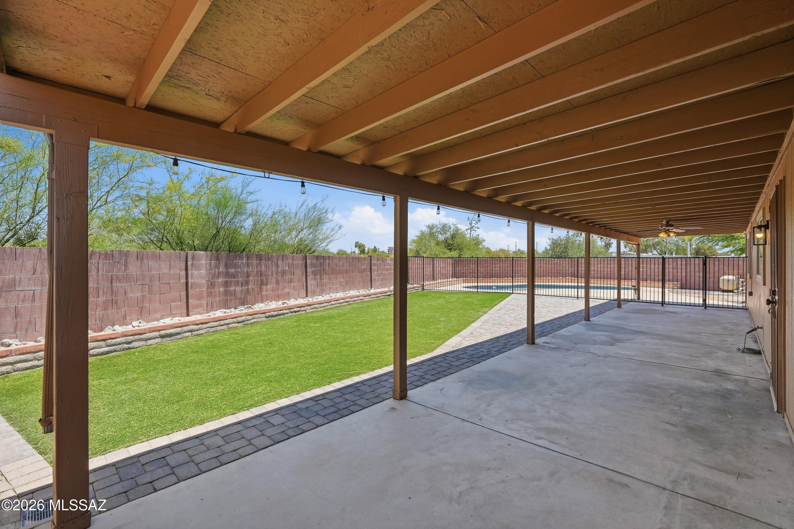North Point Terrace (1-255) - Residential Lease