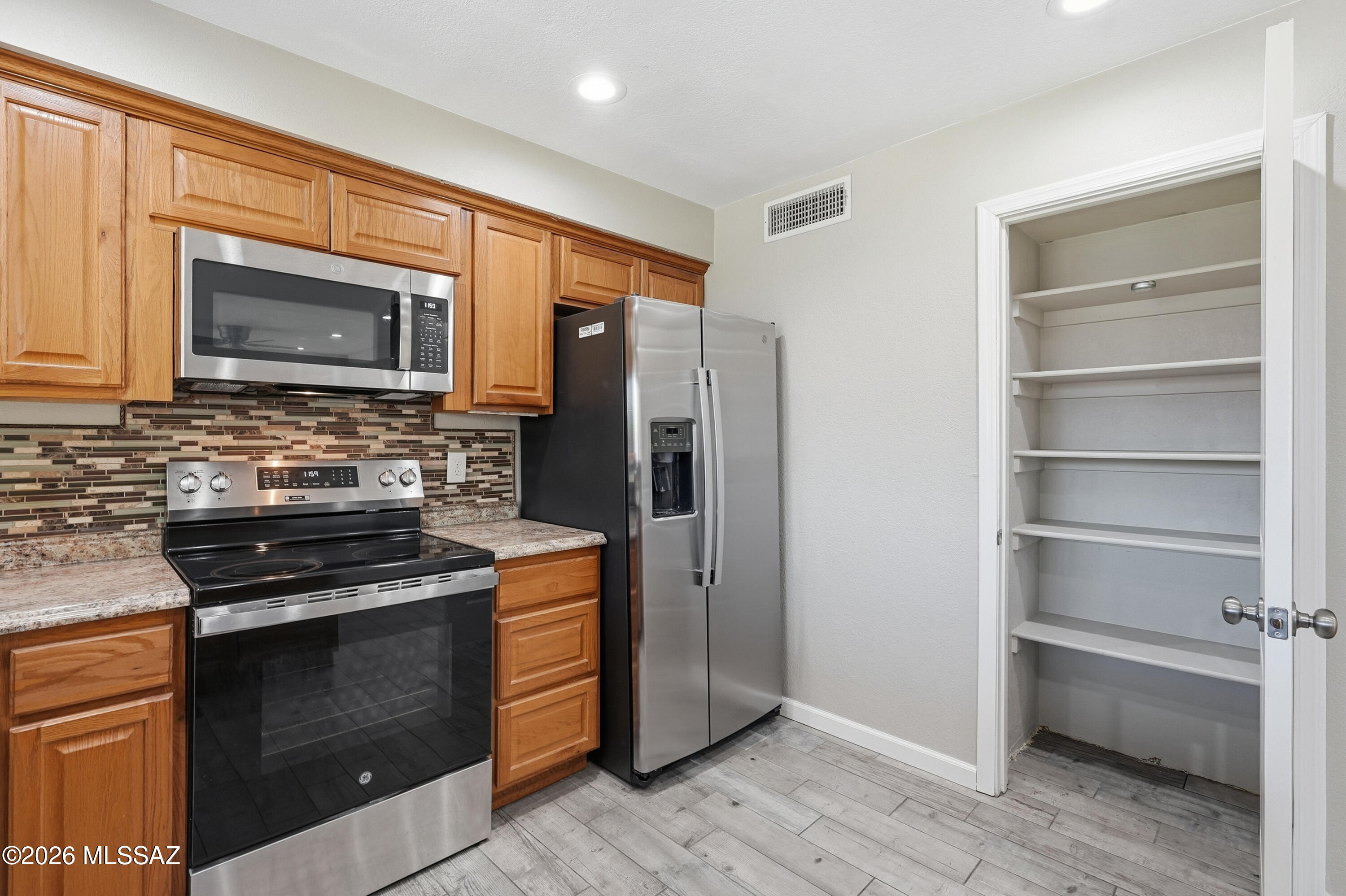 North Point Terrace (1-255) - Residential Lease
