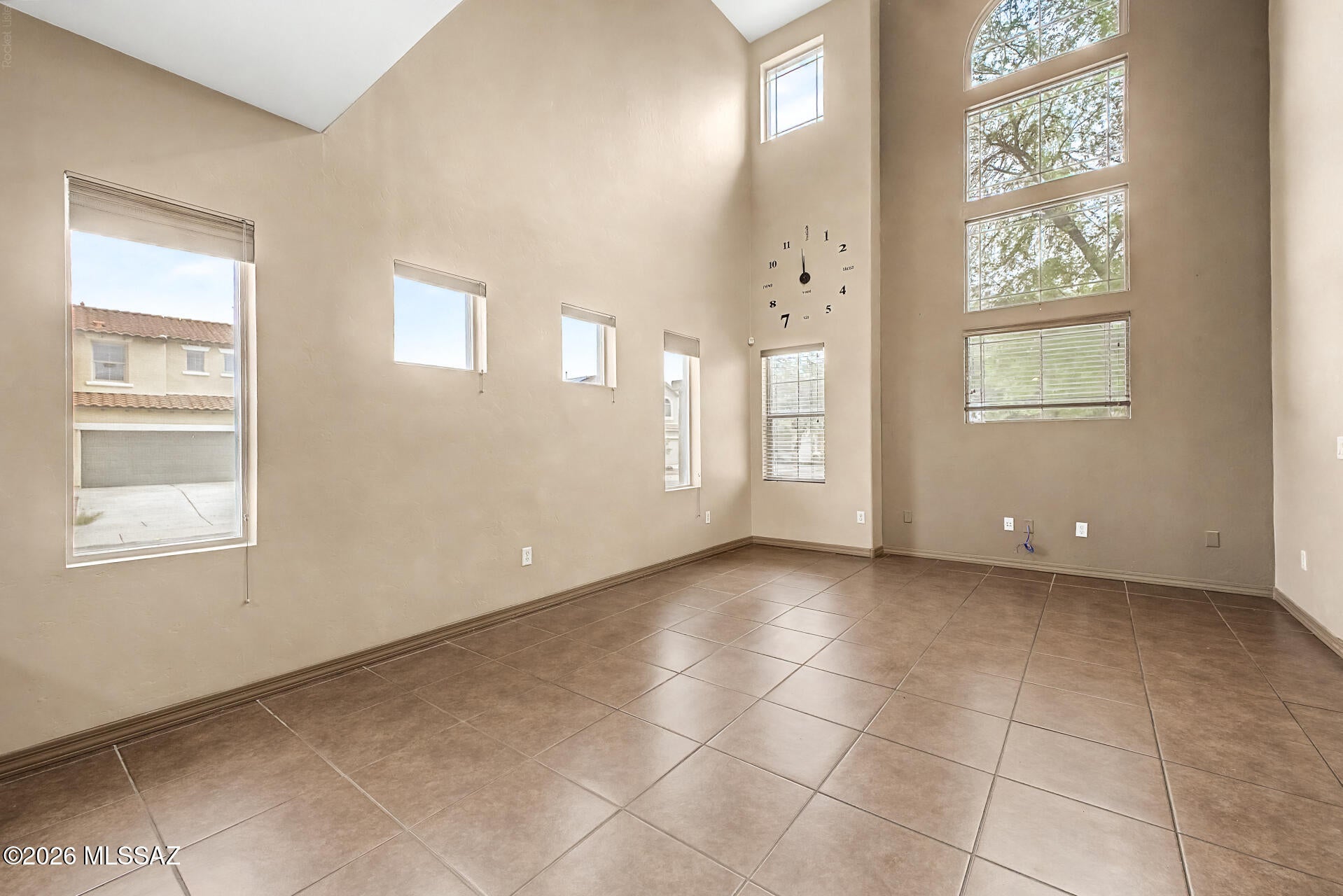 Presidio De Cancion (1-200) - Residential