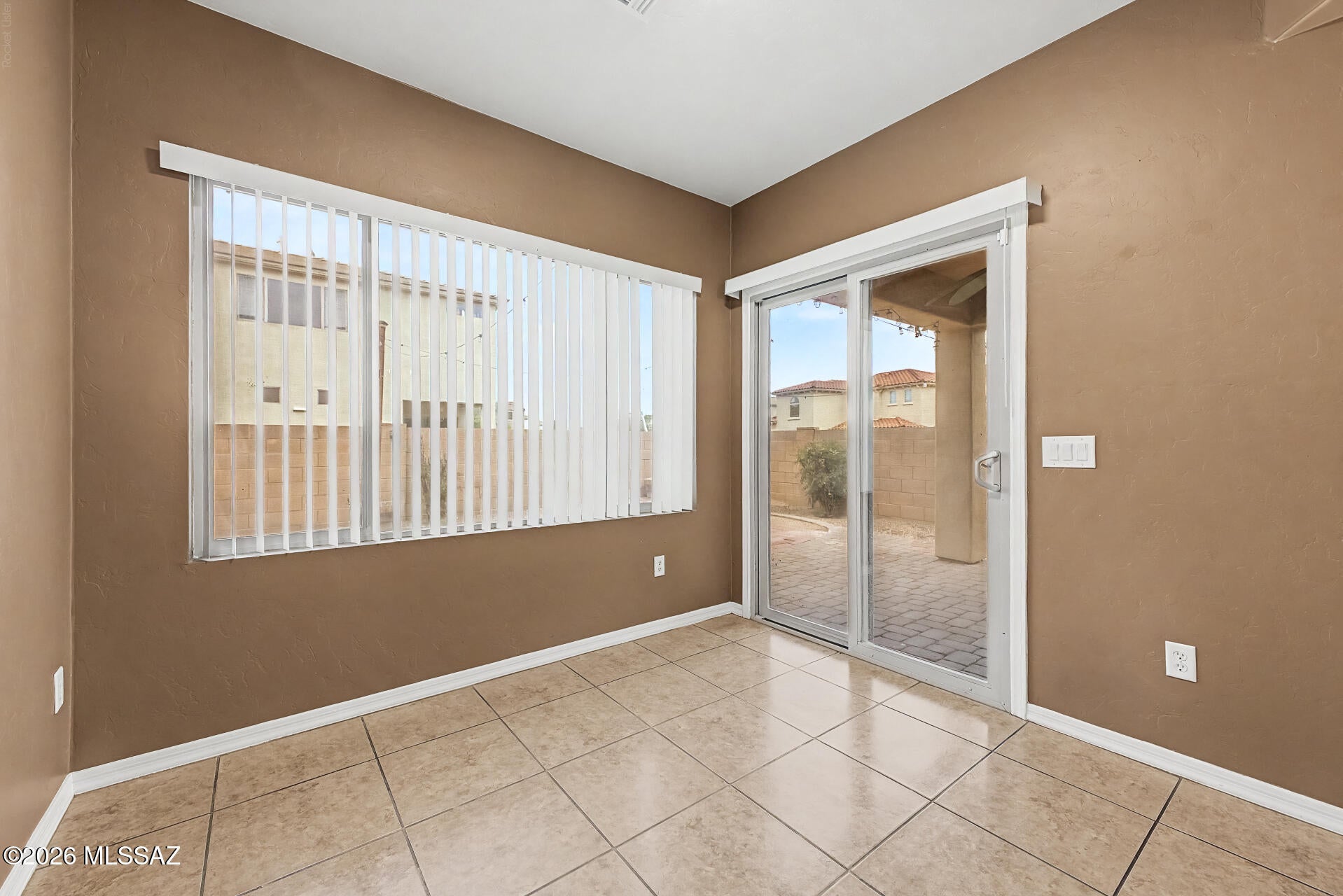 Presidio De Cancion (1-200) - Residential