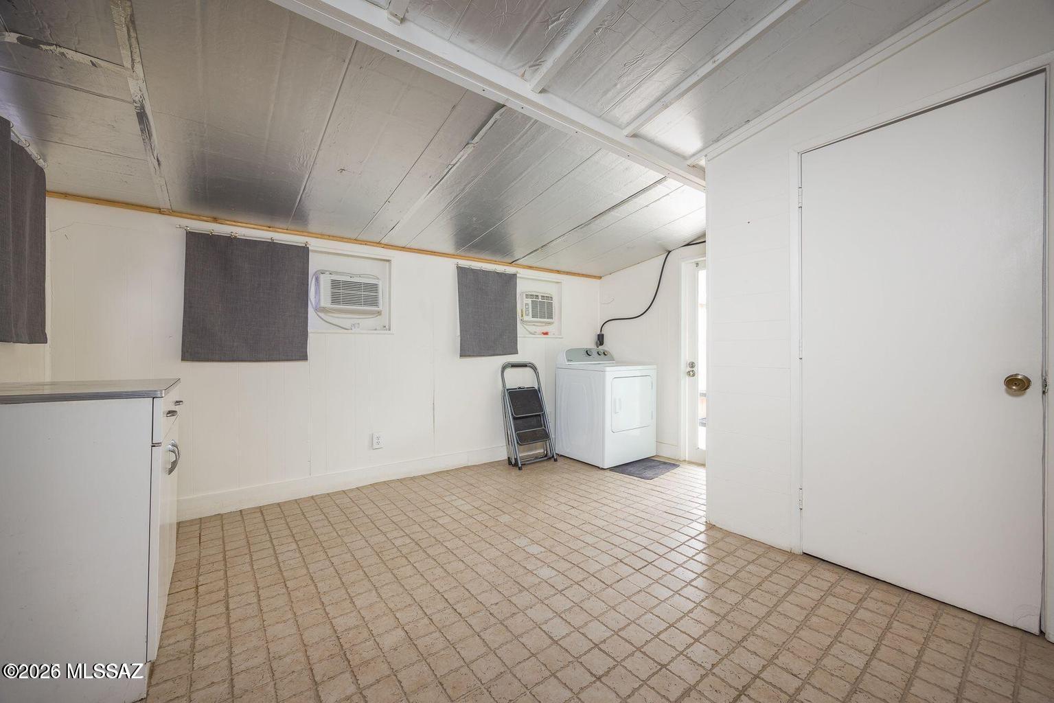 Silverbell West Condos - Residential Lease