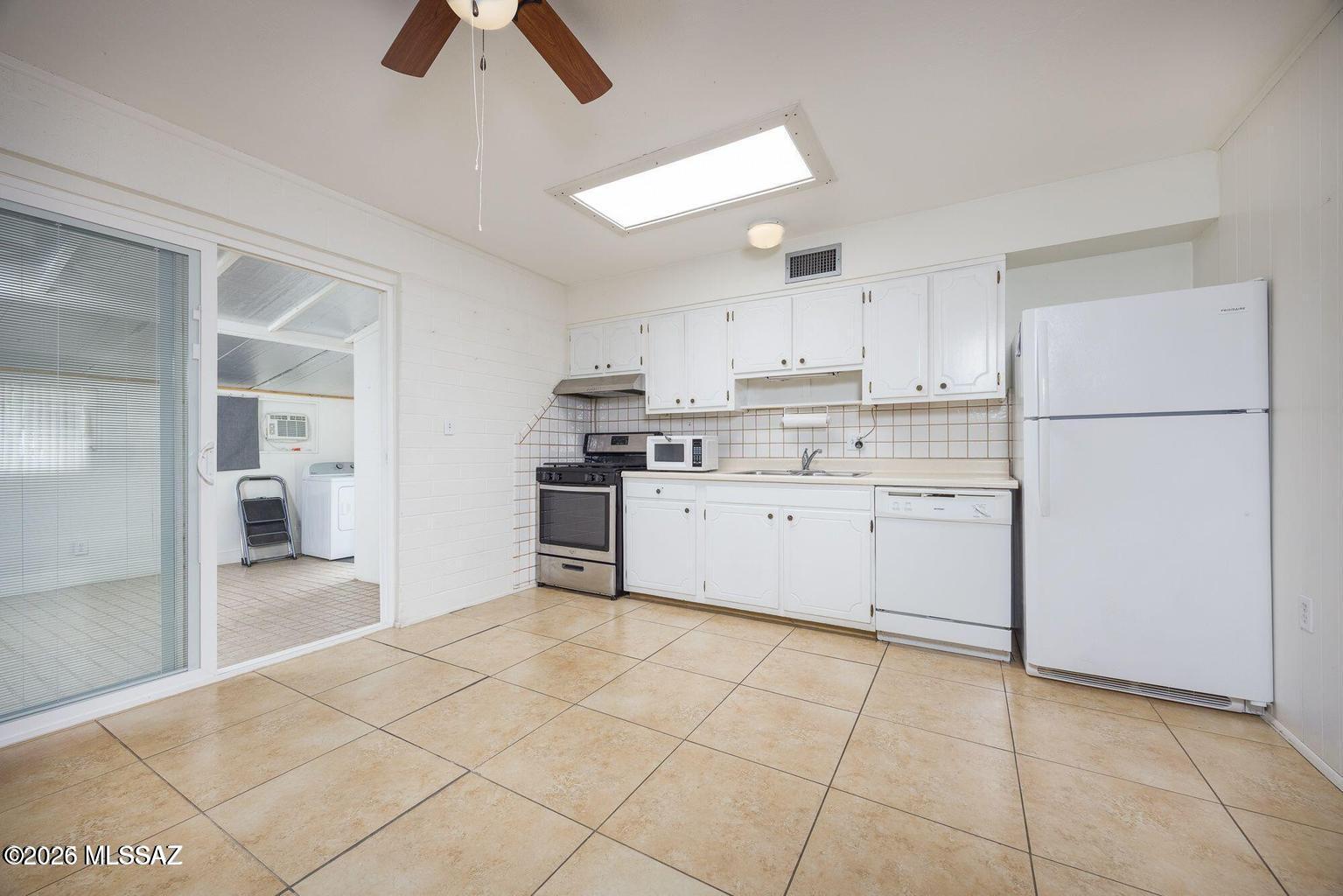 Silverbell West Condos - Residential Lease
