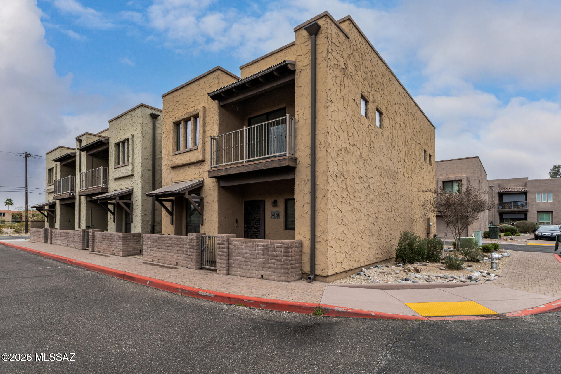 Stone Crossing Condominium - Residential