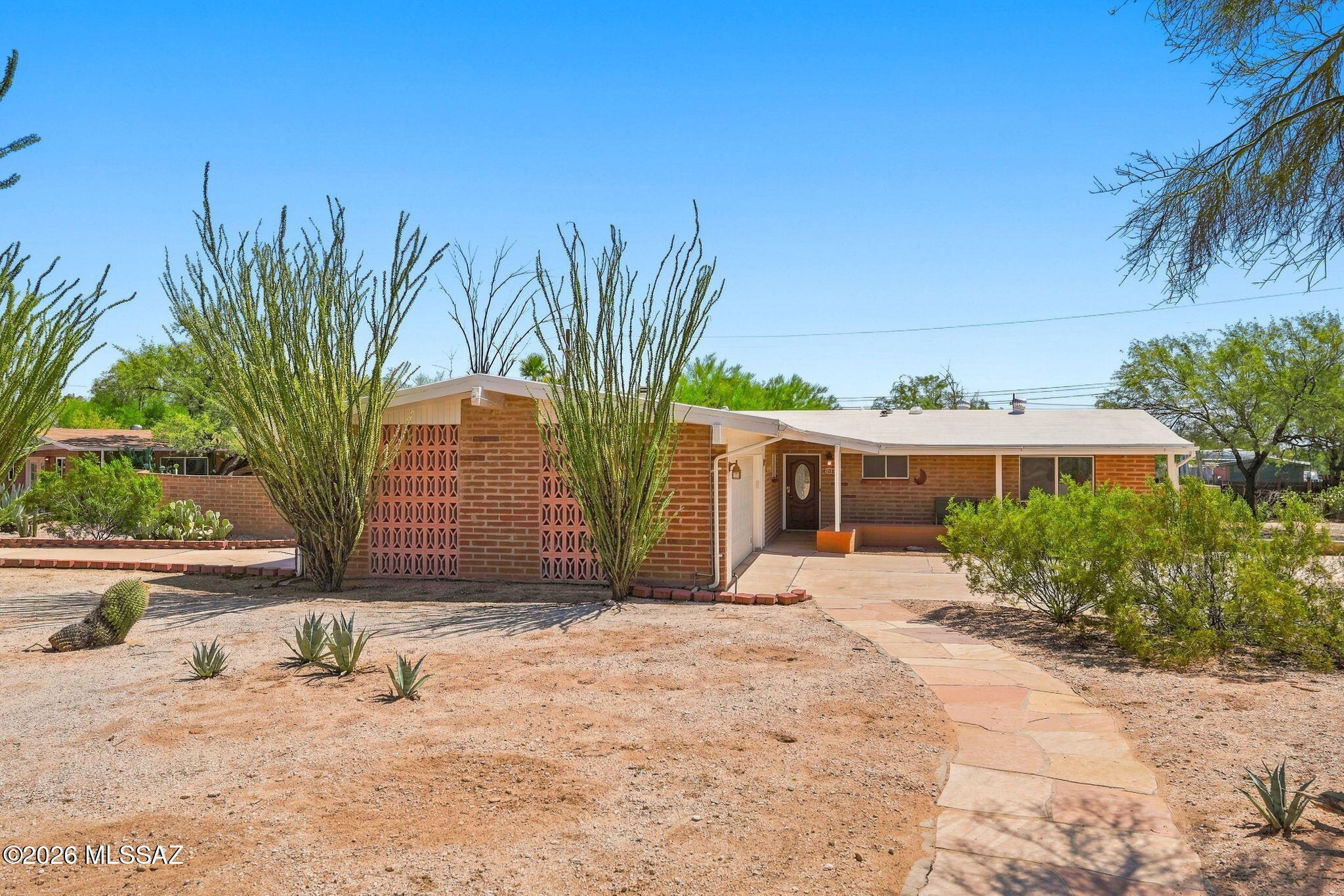 Casas Catalinas - Residential