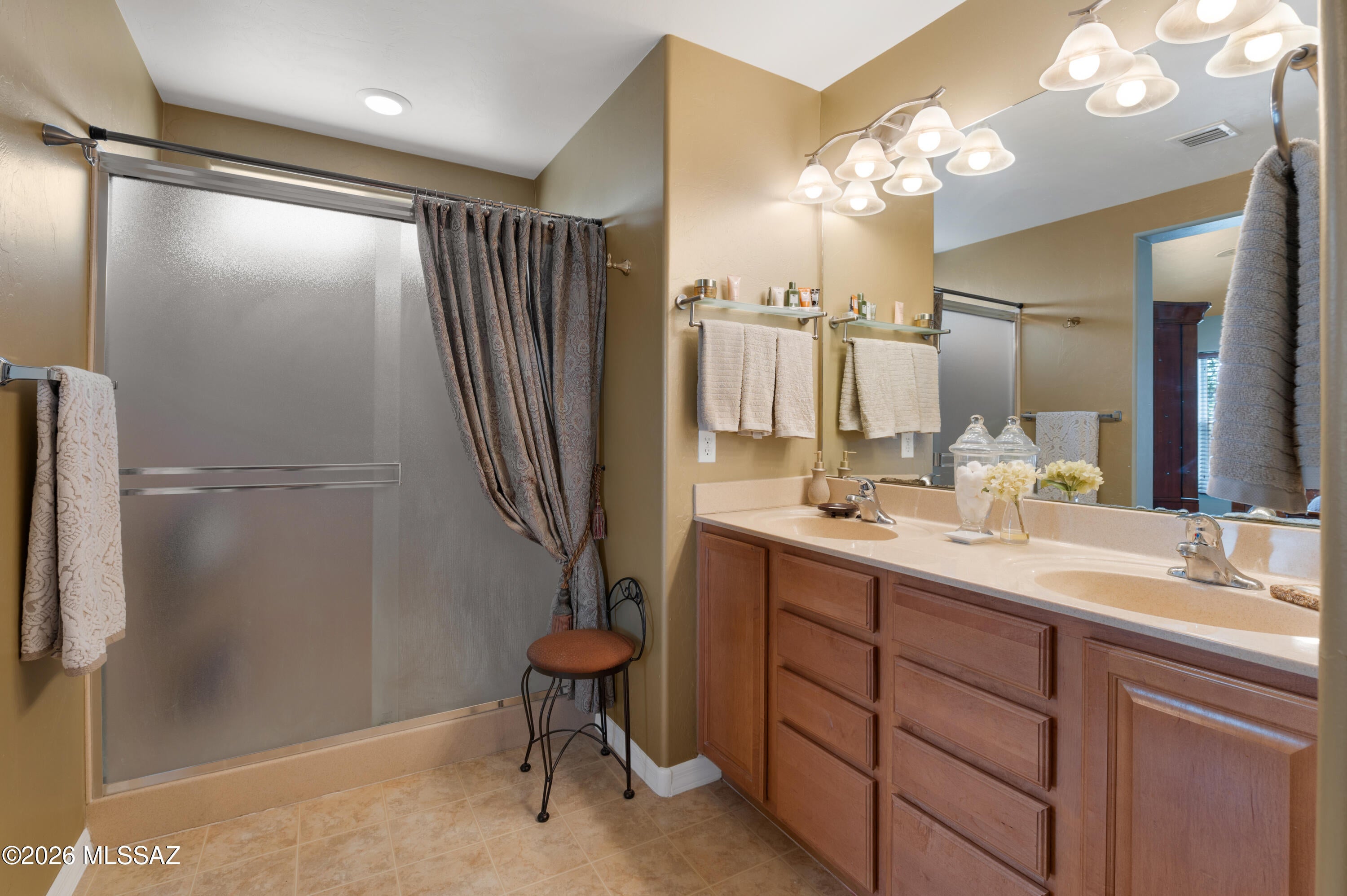 Catalina Vistas - Residential