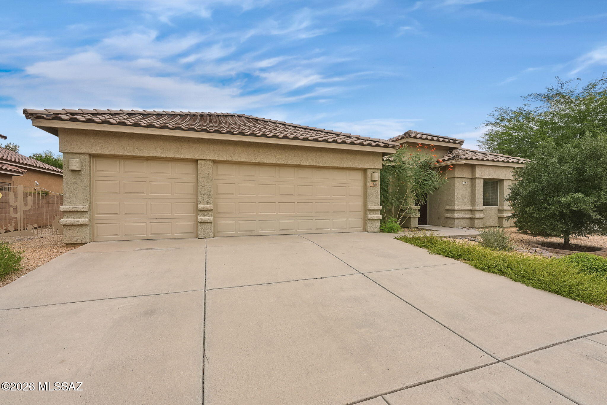 Black Horse (1-411) - Residential