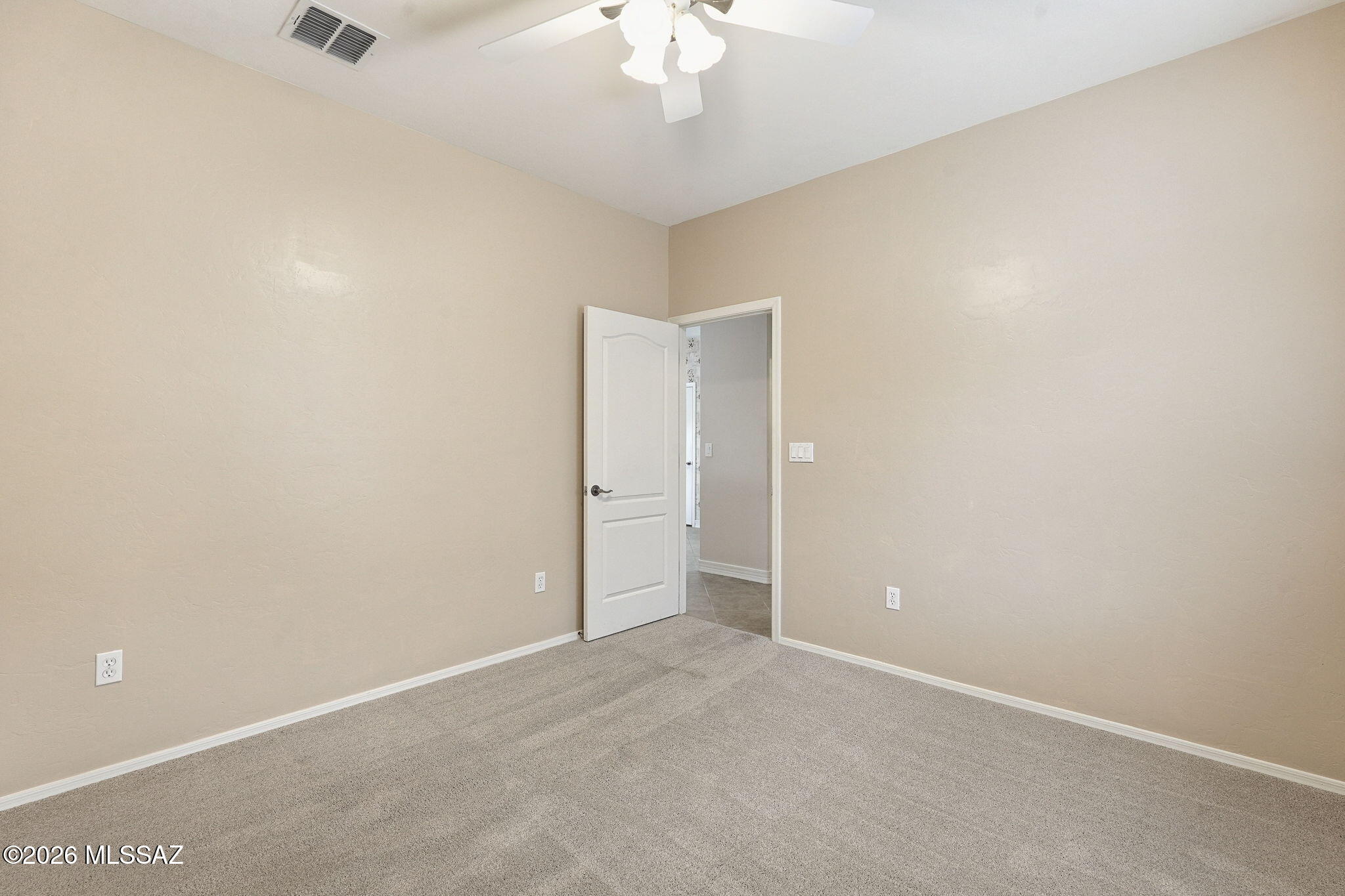 Black Horse (1-411) - Residential