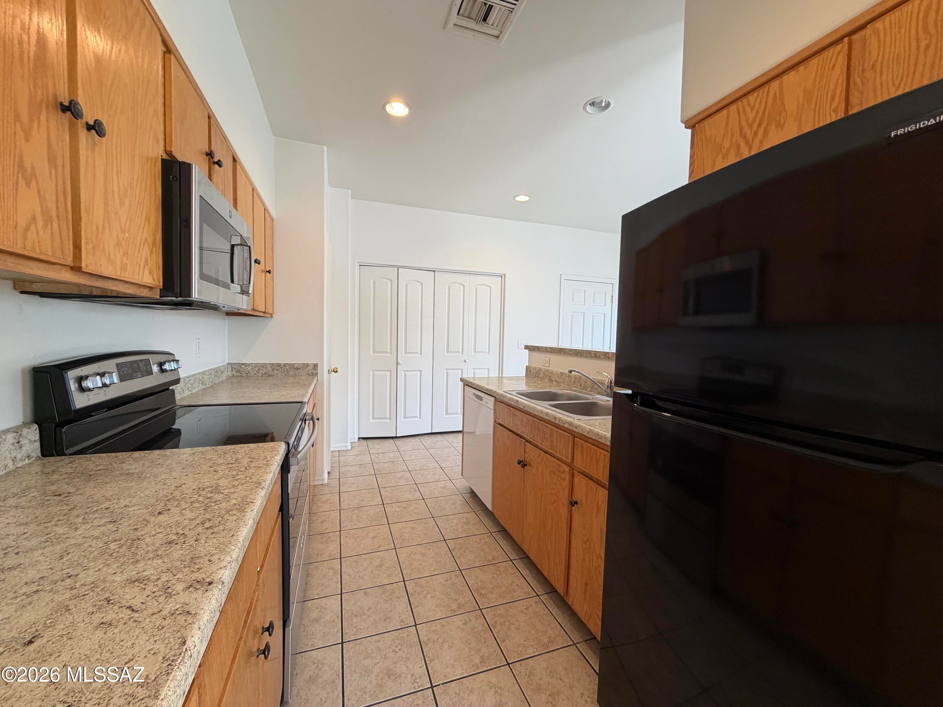 Menlo Park, Menlo Park Annex & South Menlo Park Amended - Residential Lease