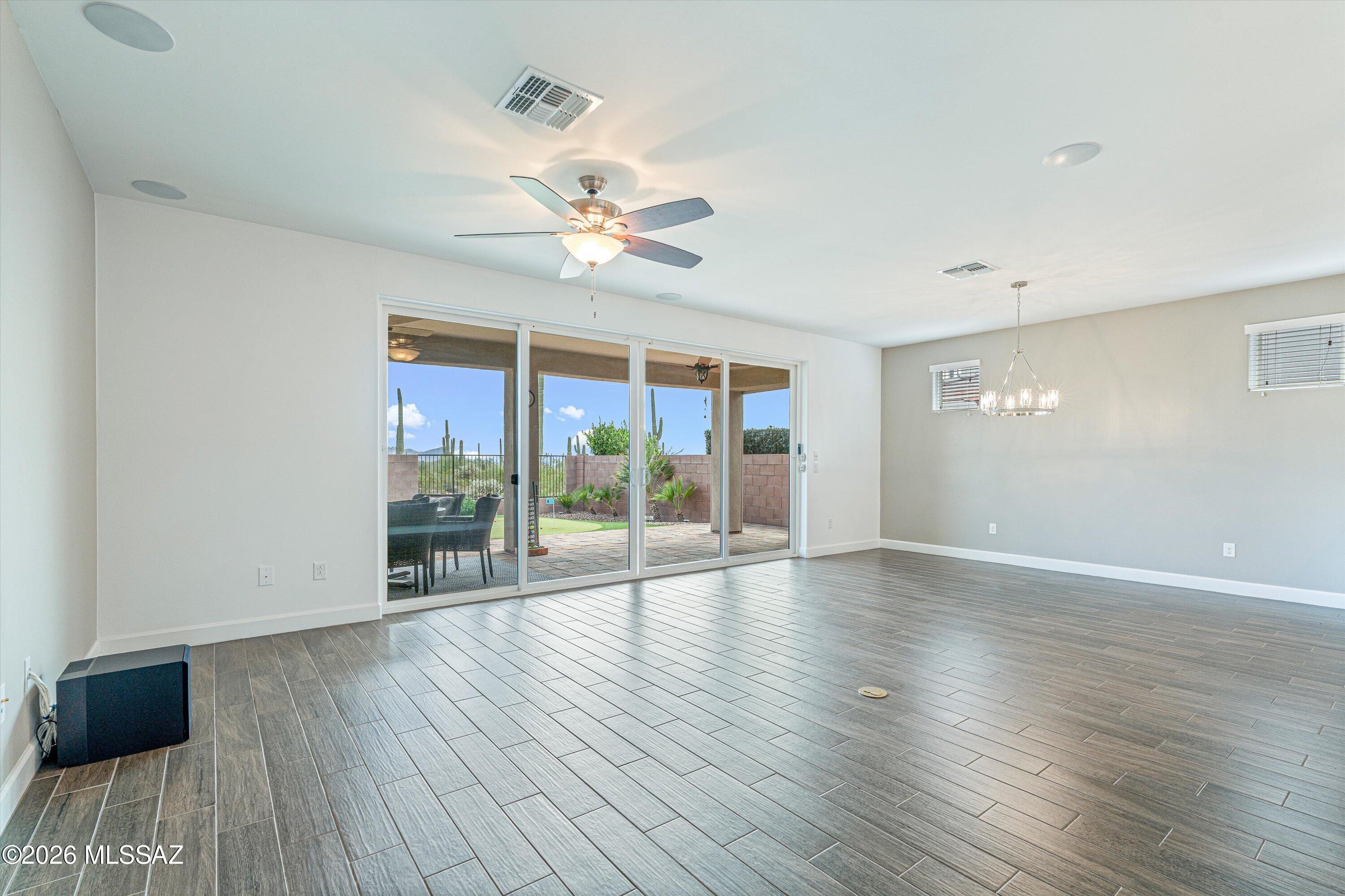 Blue Agave At Dove Mountain - Residential