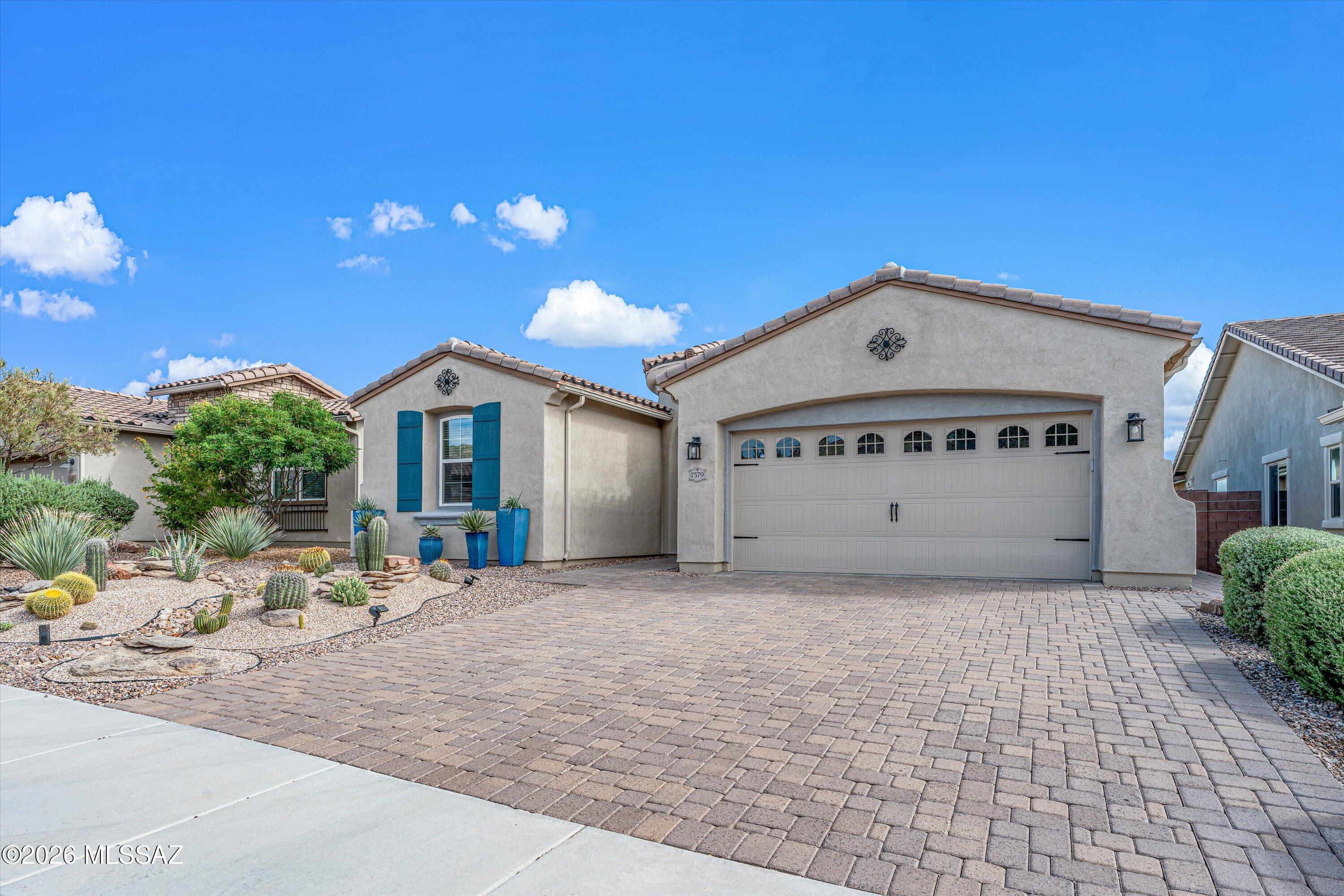 Blue Agave At Dove Mountain - Residential