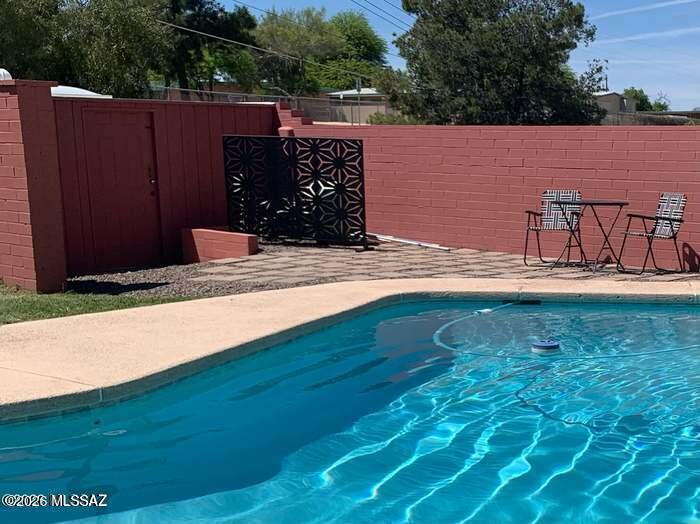 Vista Del Sierras East (1-83) - Residential Lease