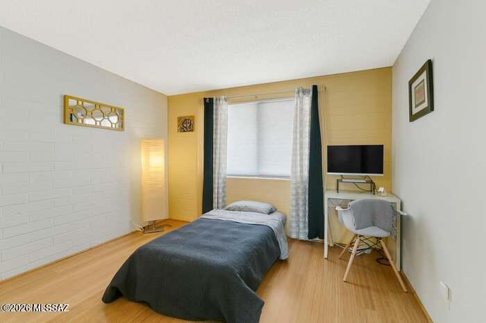 Vista Del Sierras East (1-83) - Residential Lease