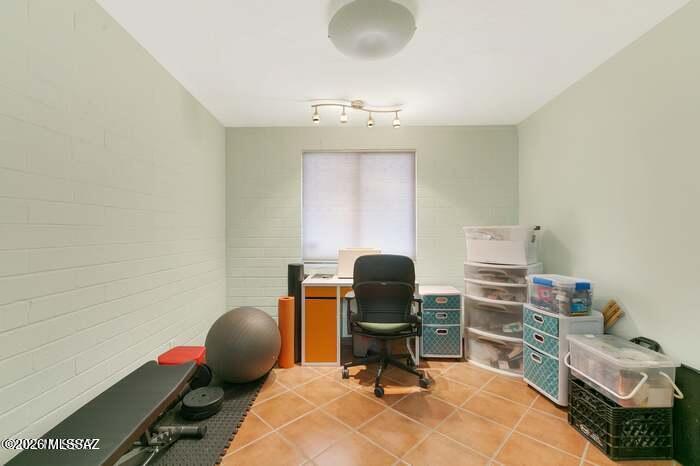 Vista Del Sierras East (1-83) - Residential Lease