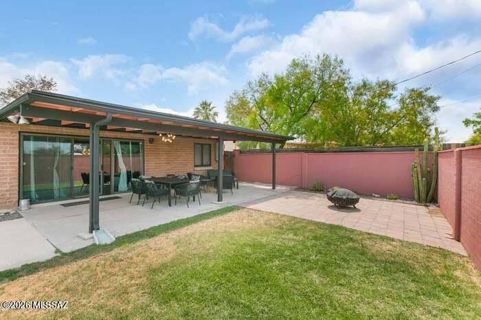 Vista Del Sierras East (1-83) - Residential Lease