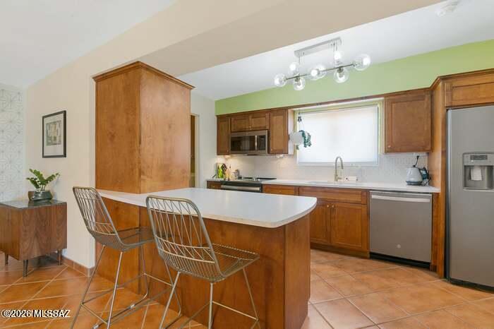 Vista Del Sierras East (1-83) - Residential Lease