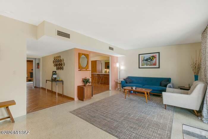 Vista Del Sierras East (1-83) - Residential Lease