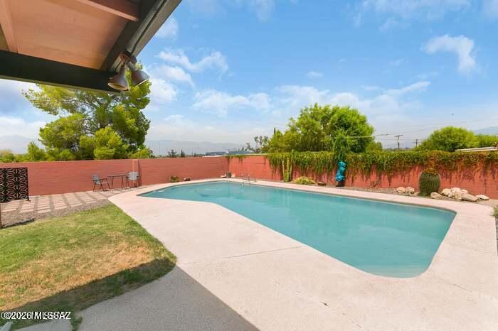 Vista Del Sierras East (1-83) - Residential Lease