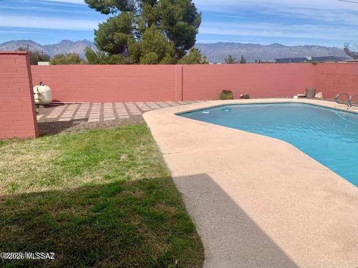 Vista Del Sierras East (1-83) - Residential Lease