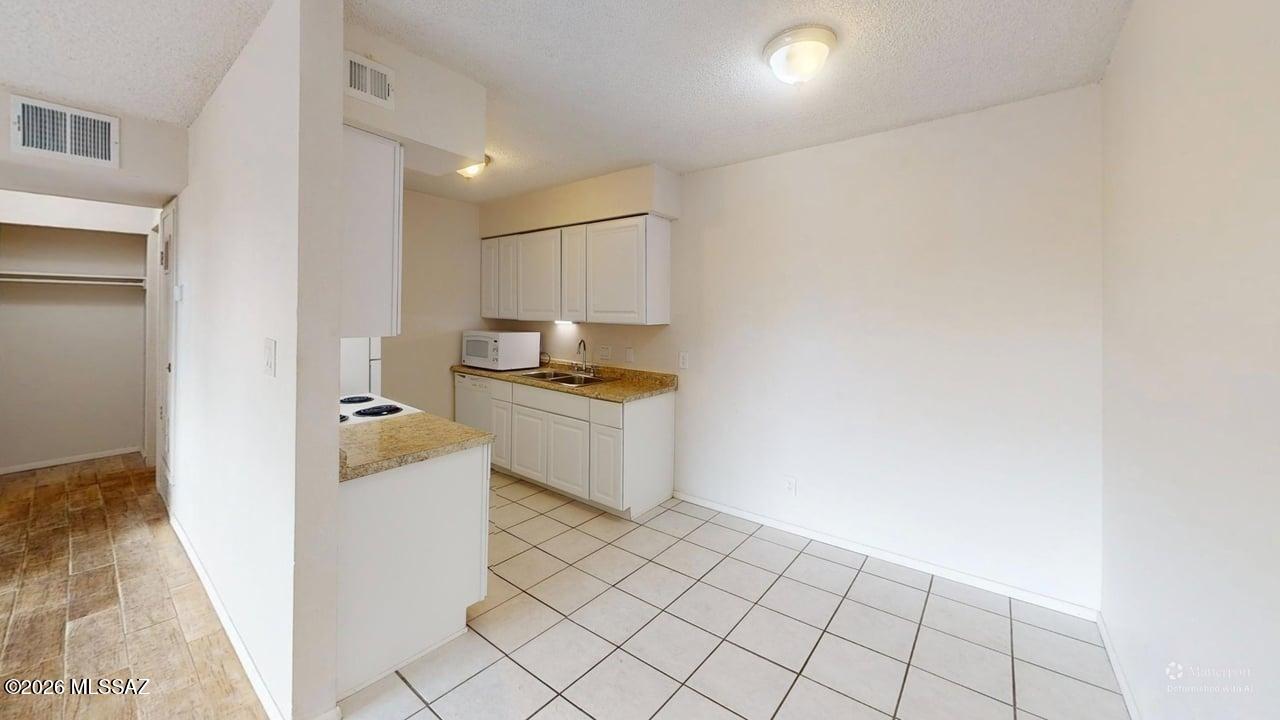 Barcelona Manor Condominiums - Residential Lease