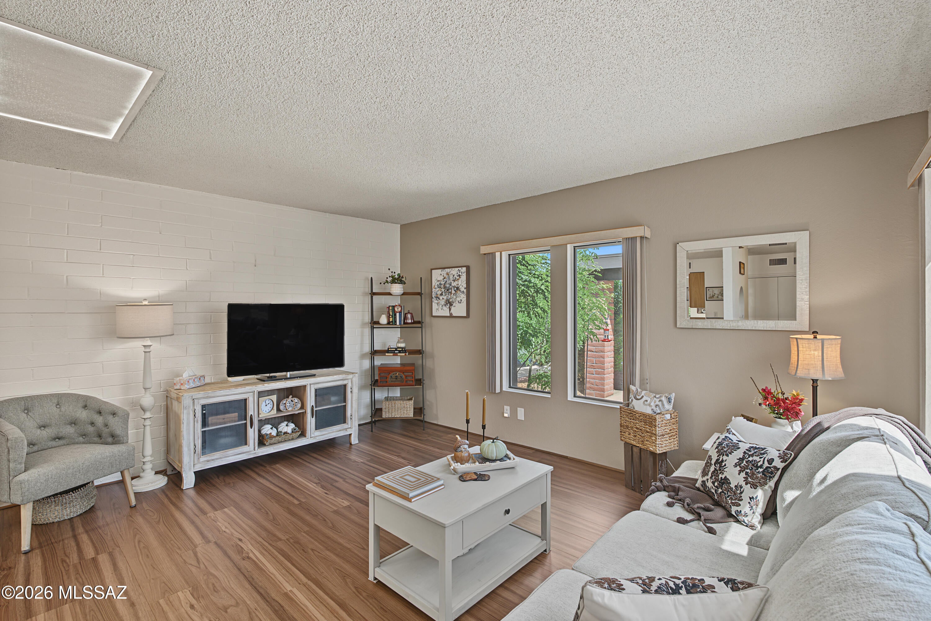Green Valley Townhouses NO.7 - Residential
