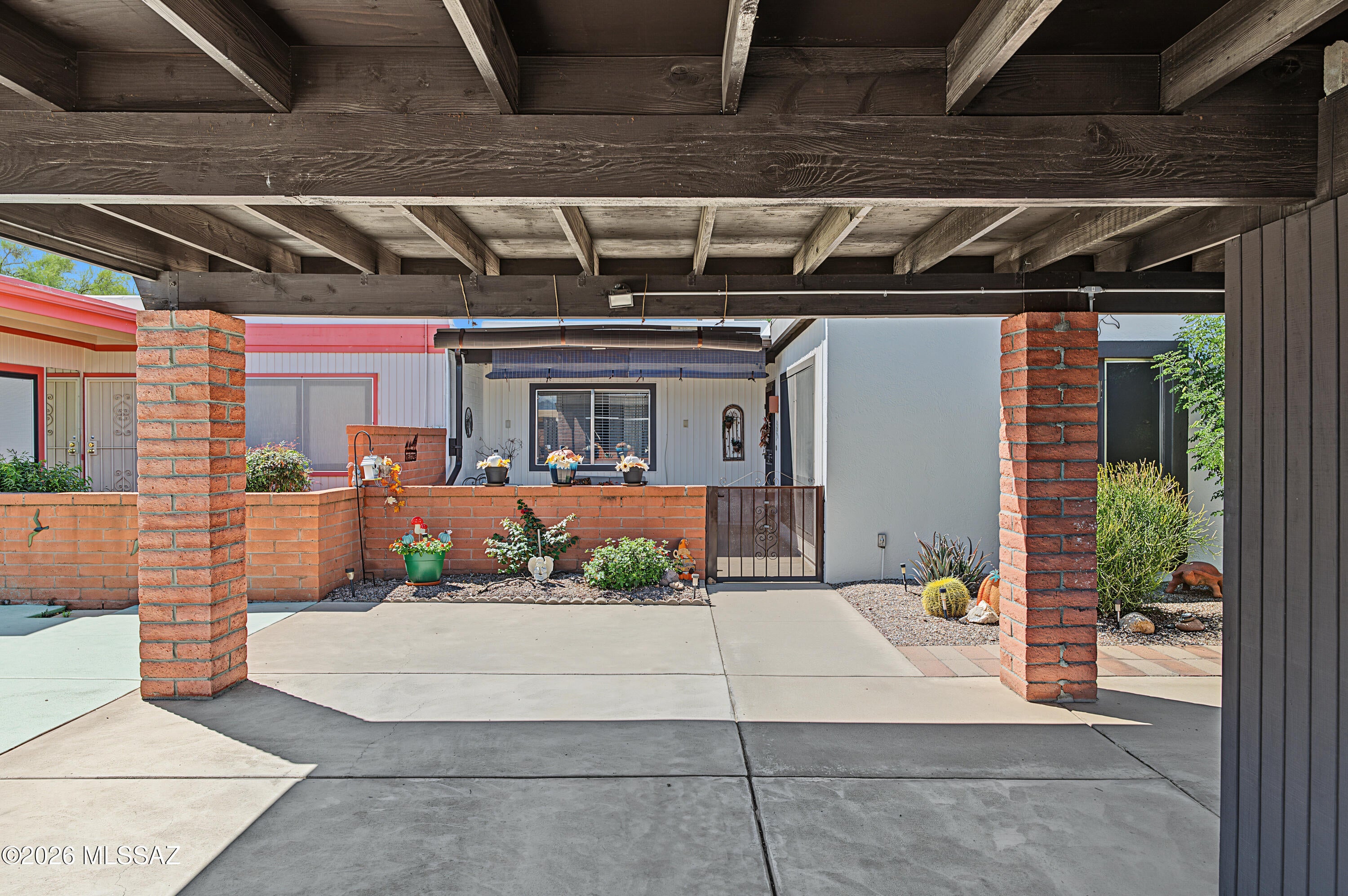 Green Valley Townhouses NO.7 - Residential