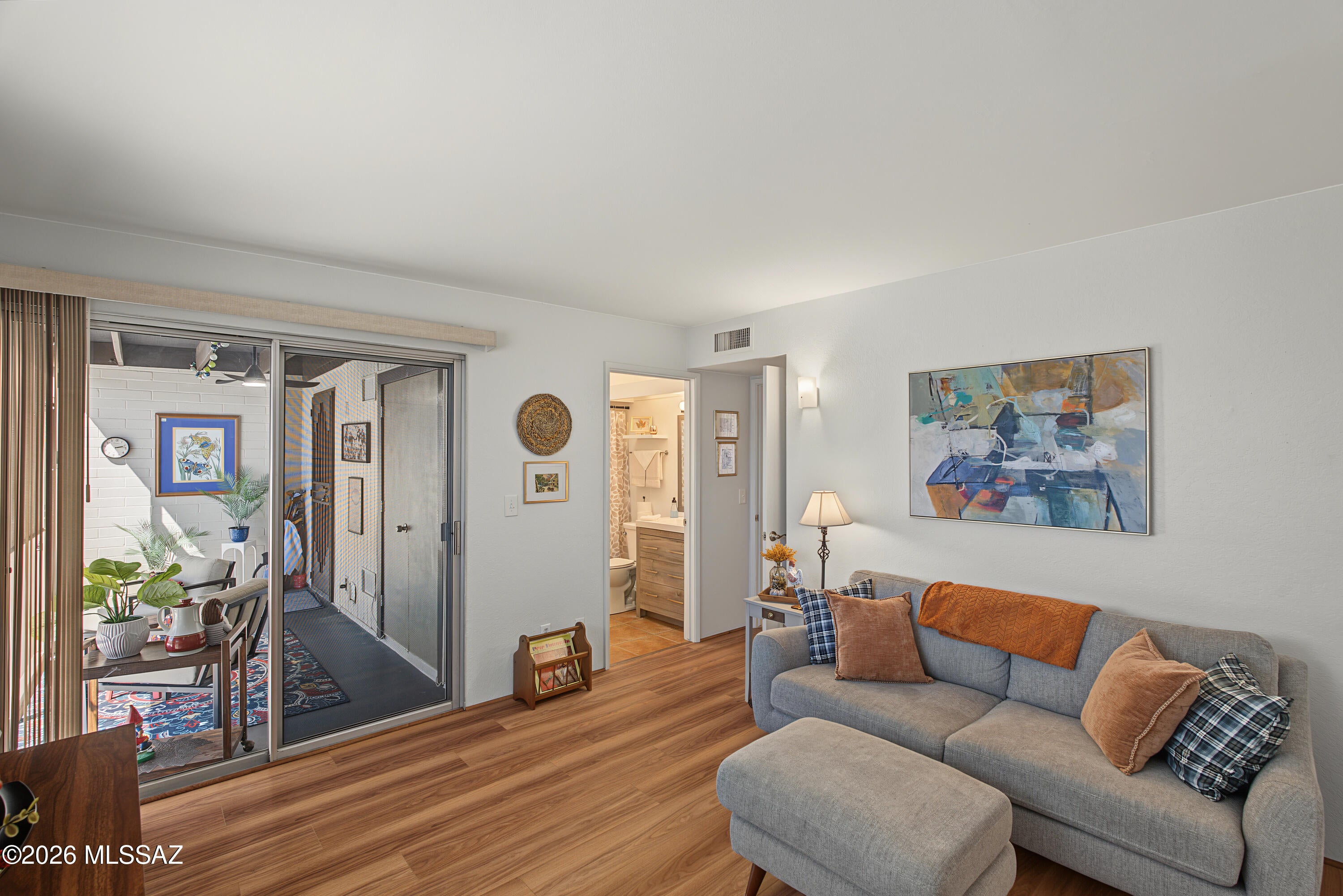 Green Valley Townhouses NO.7 - Residential
