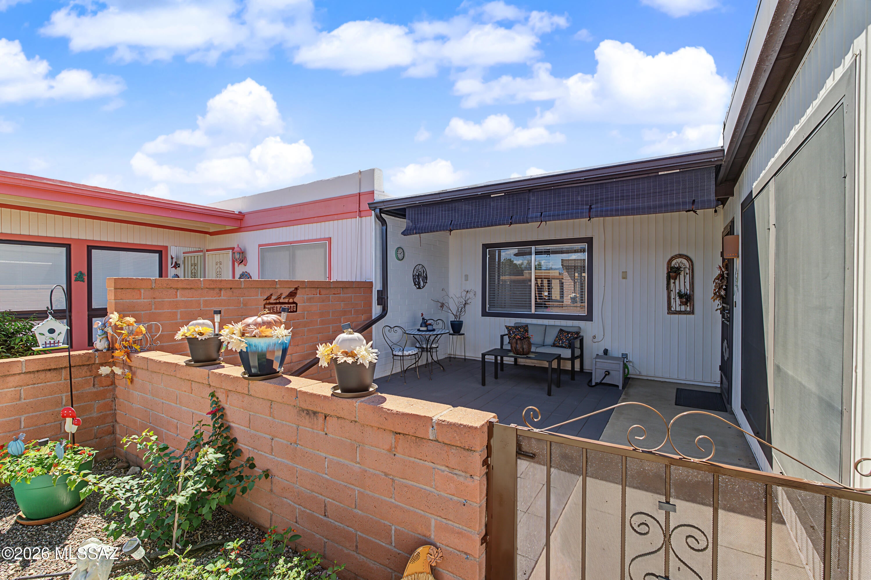 Green Valley Townhouses NO.7 - Residential