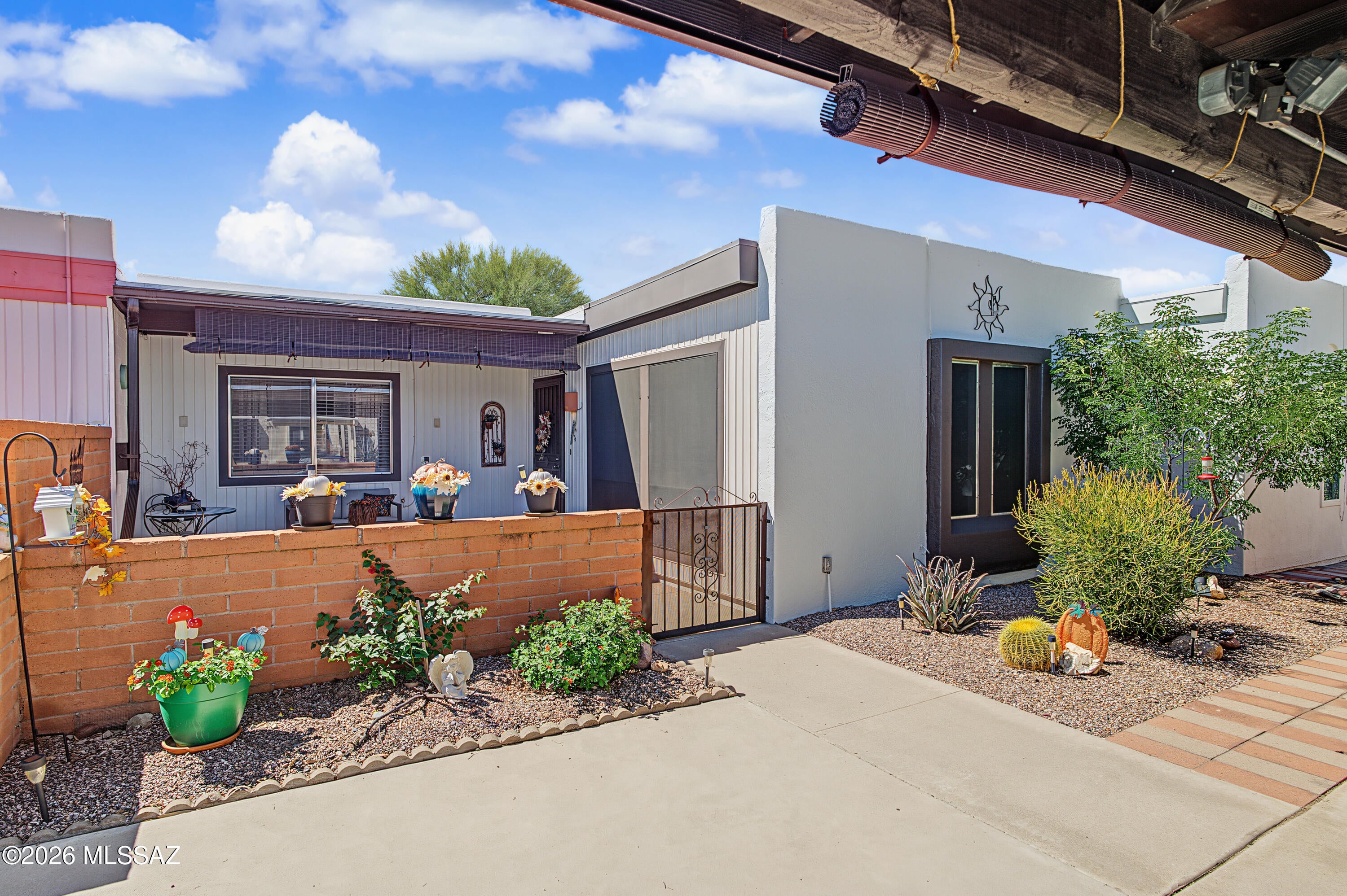 Green Valley Townhouses NO.7 - Residential