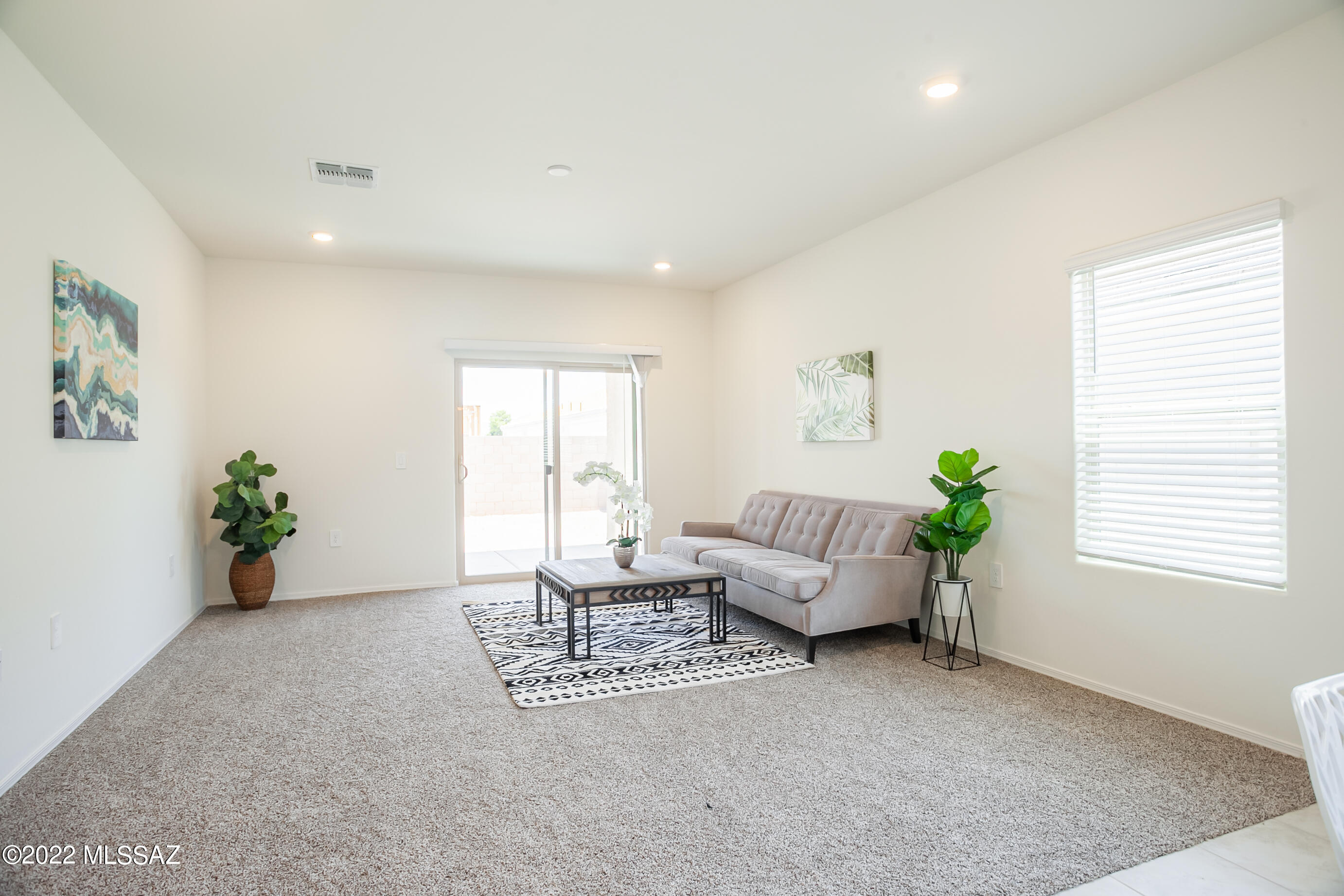 Saguaro Bloom SQ20180540069 - Residential