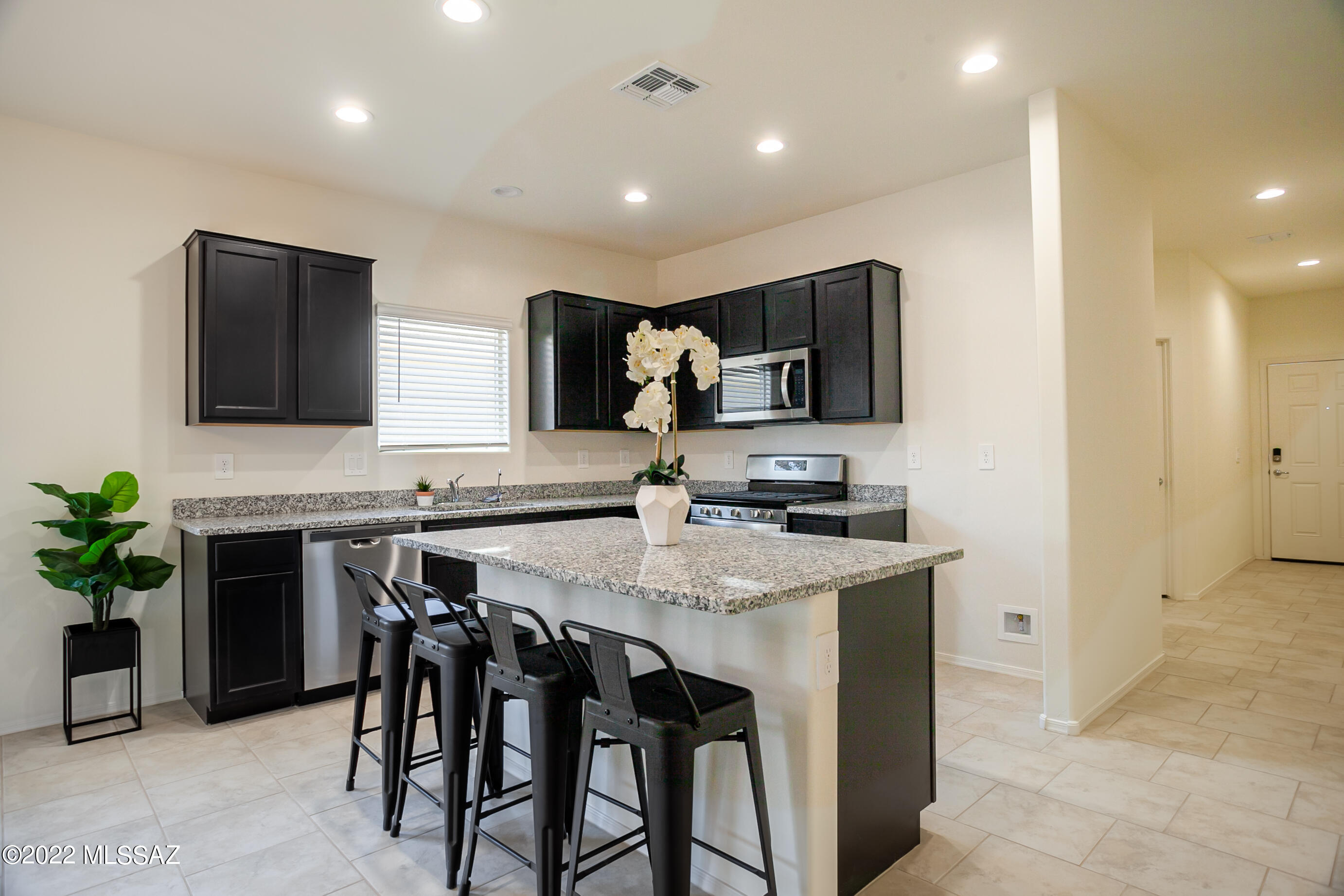 Saguaro Bloom SQ20180540069 - Residential