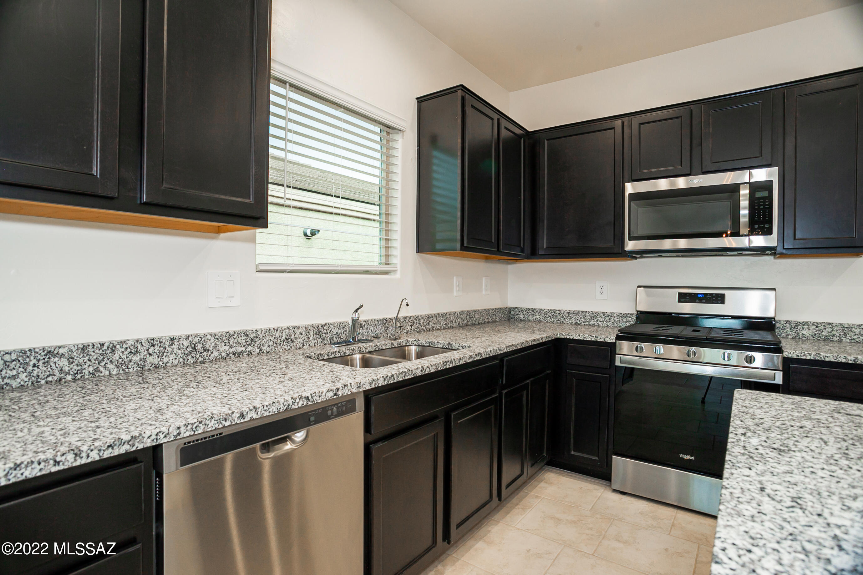 Saguaro Bloom SQ20180540069 - Residential