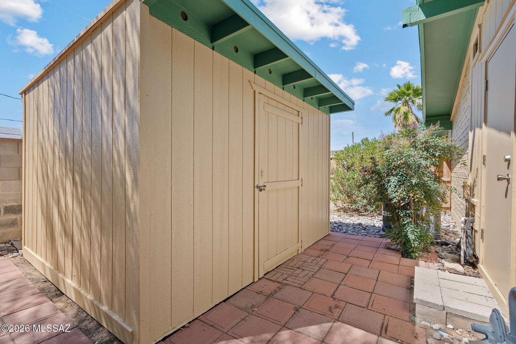 Kingston Knolls Terrace - Residential