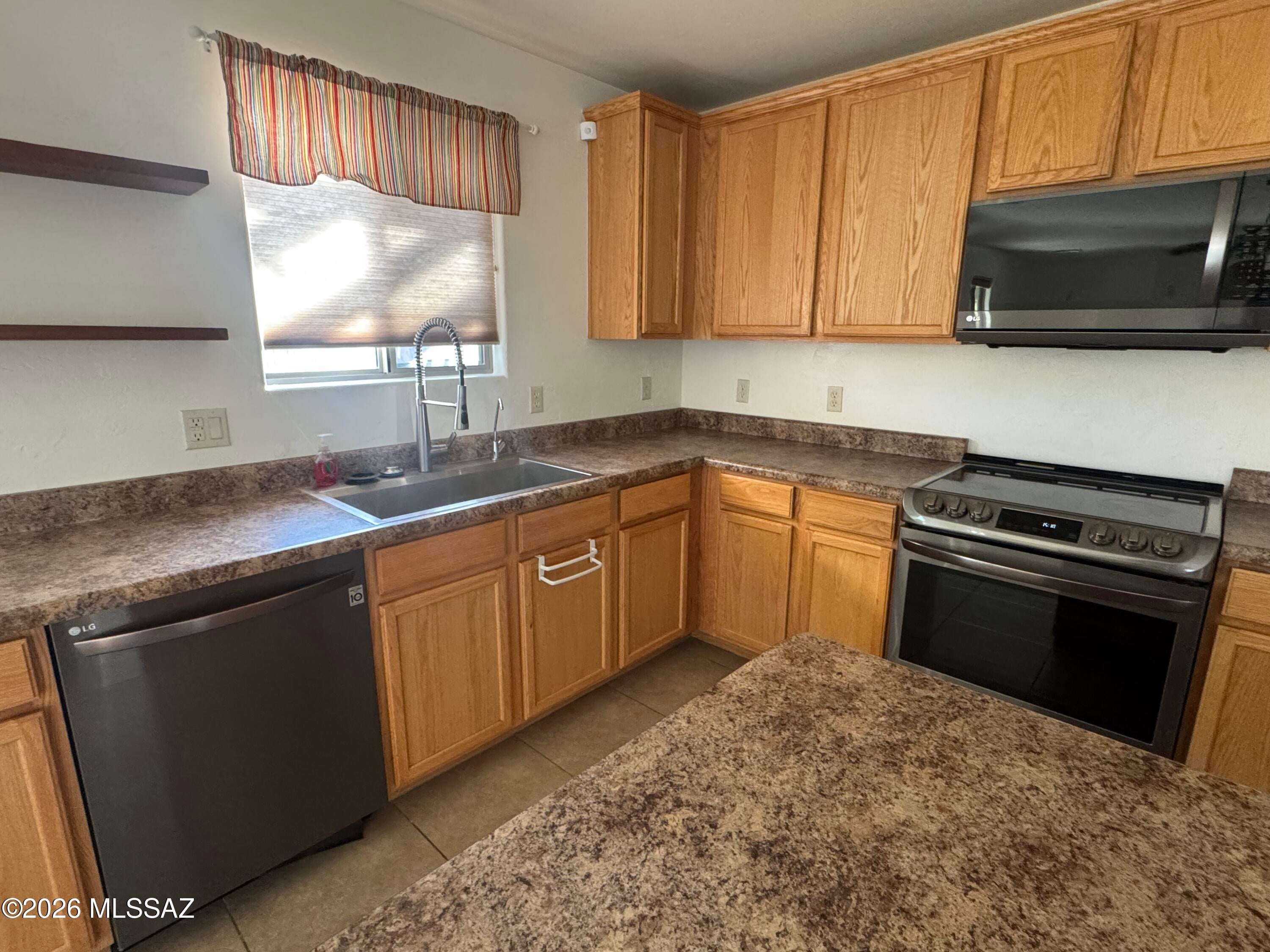 Mirasol (1-72) - Residential Lease