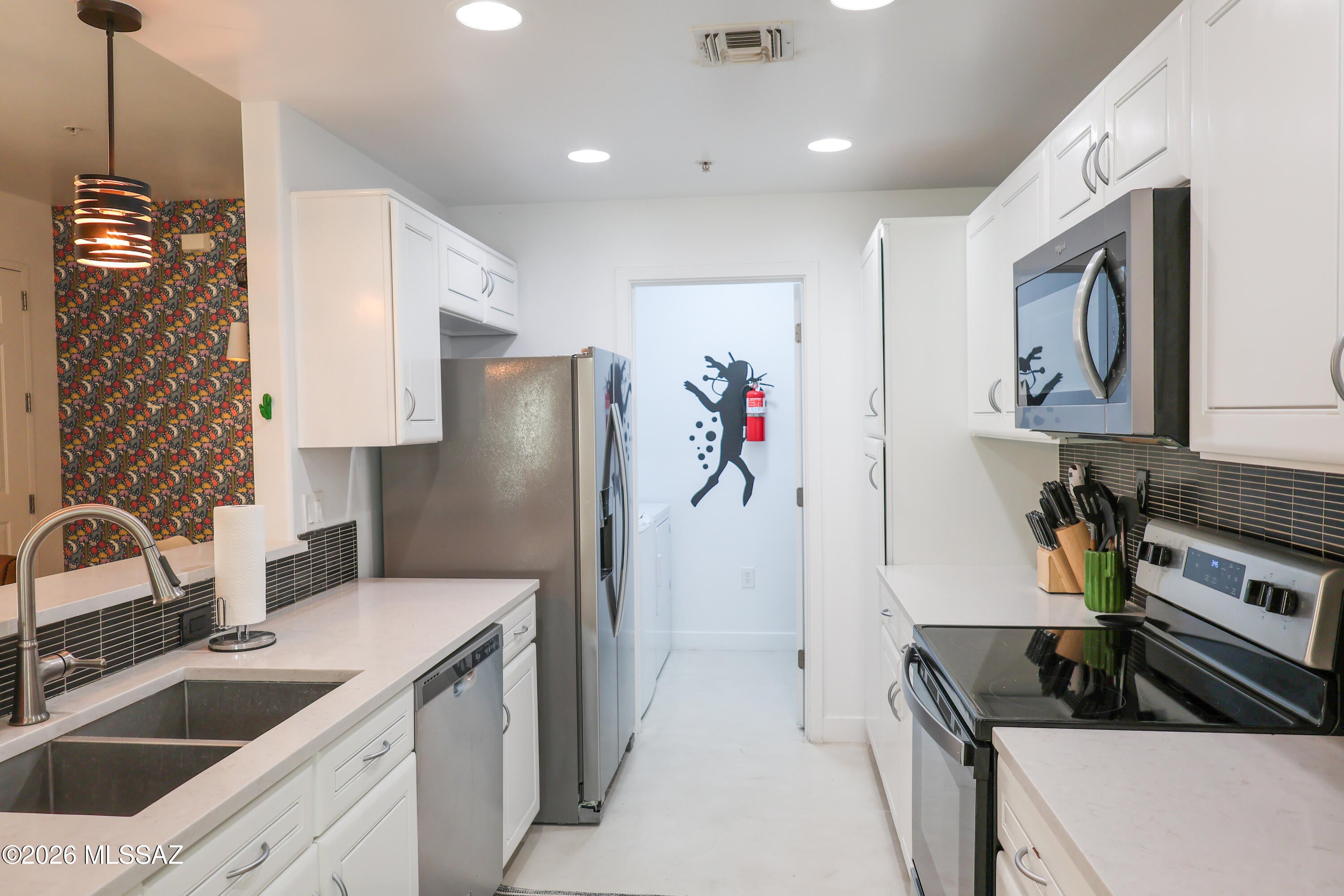 Placita Escondida Bldgs 18-20 Units 1-204 - Residential