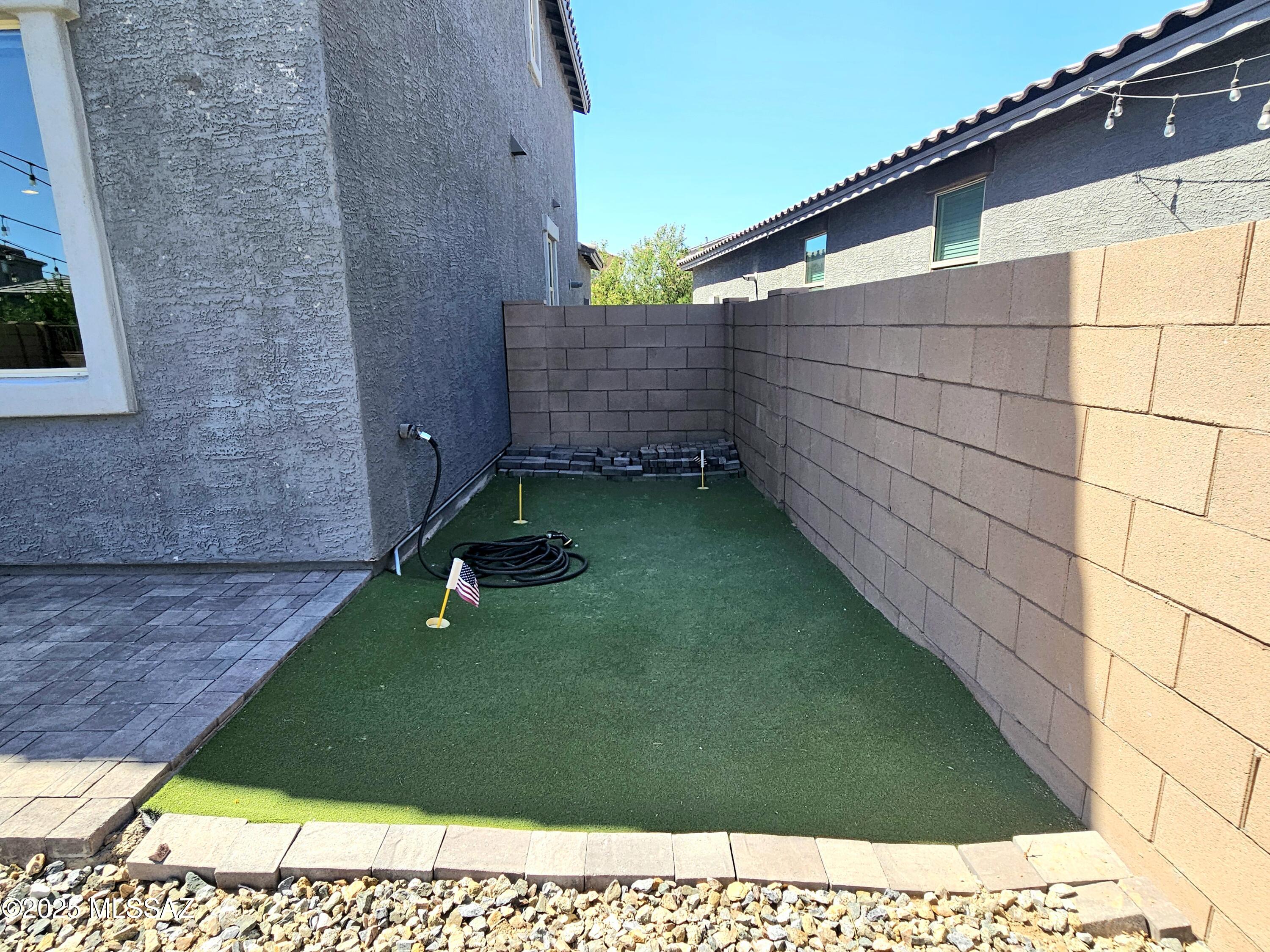 Gladden Farms BLK 10 (1-84) - Residential Lease